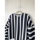 Sweater líneas. Talla: S oversized 2