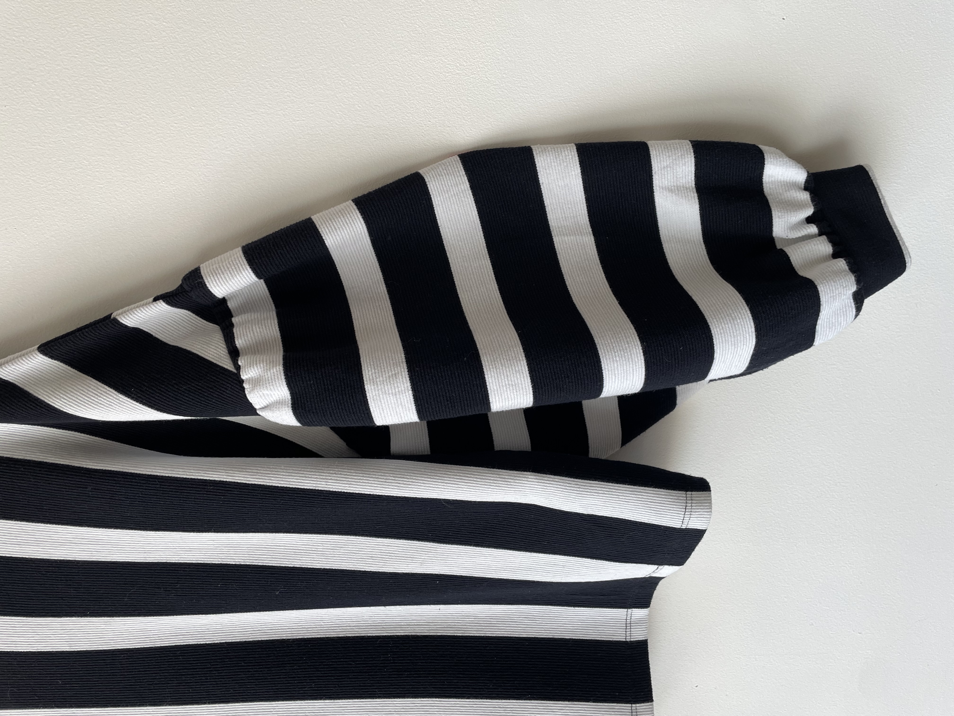 Sweater líneas. Talla: S oversized 5