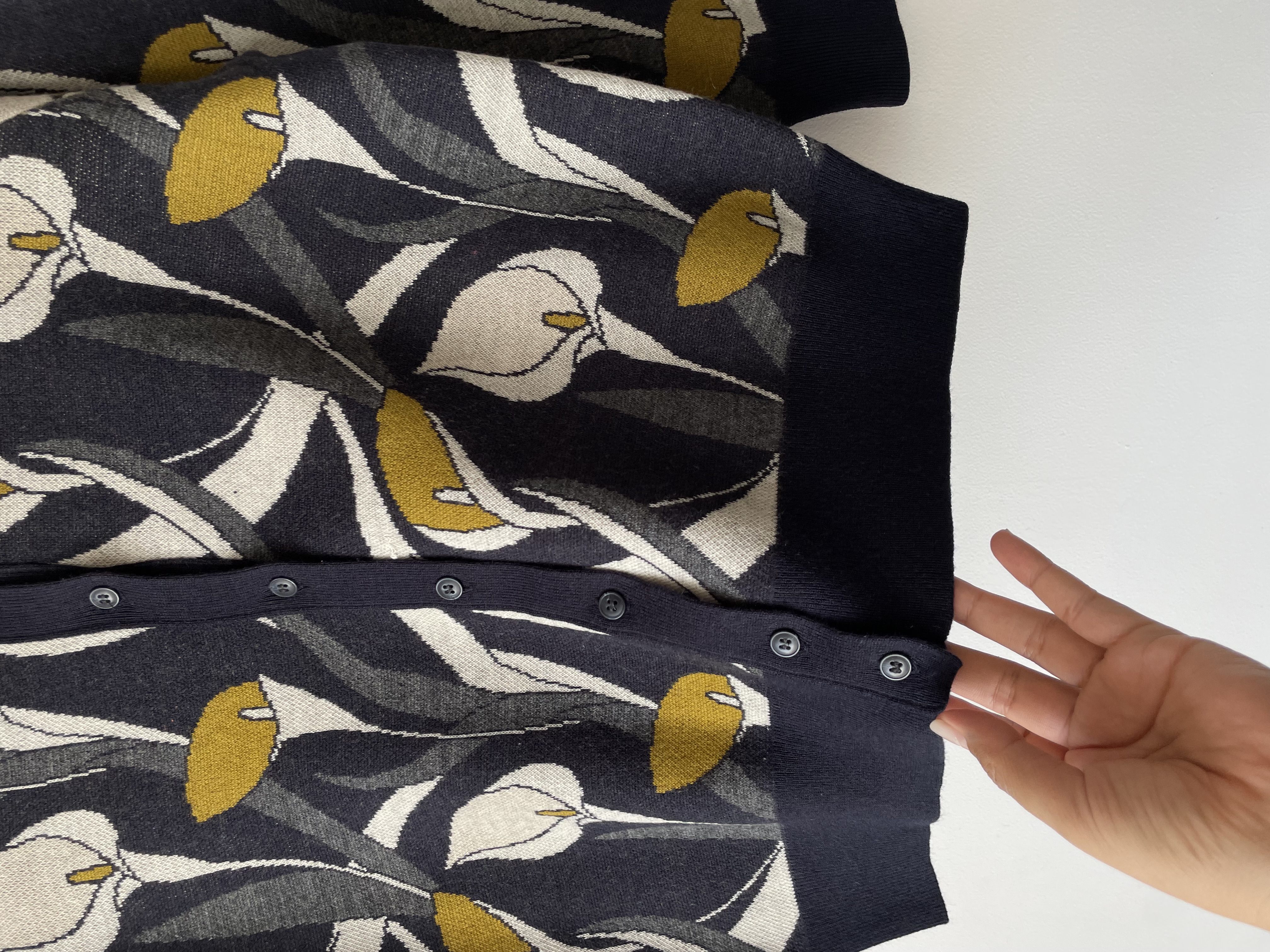 Cardigan calas. Talla: L chico (m) 6