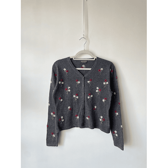 Cardigan gris bordado. Talla: M