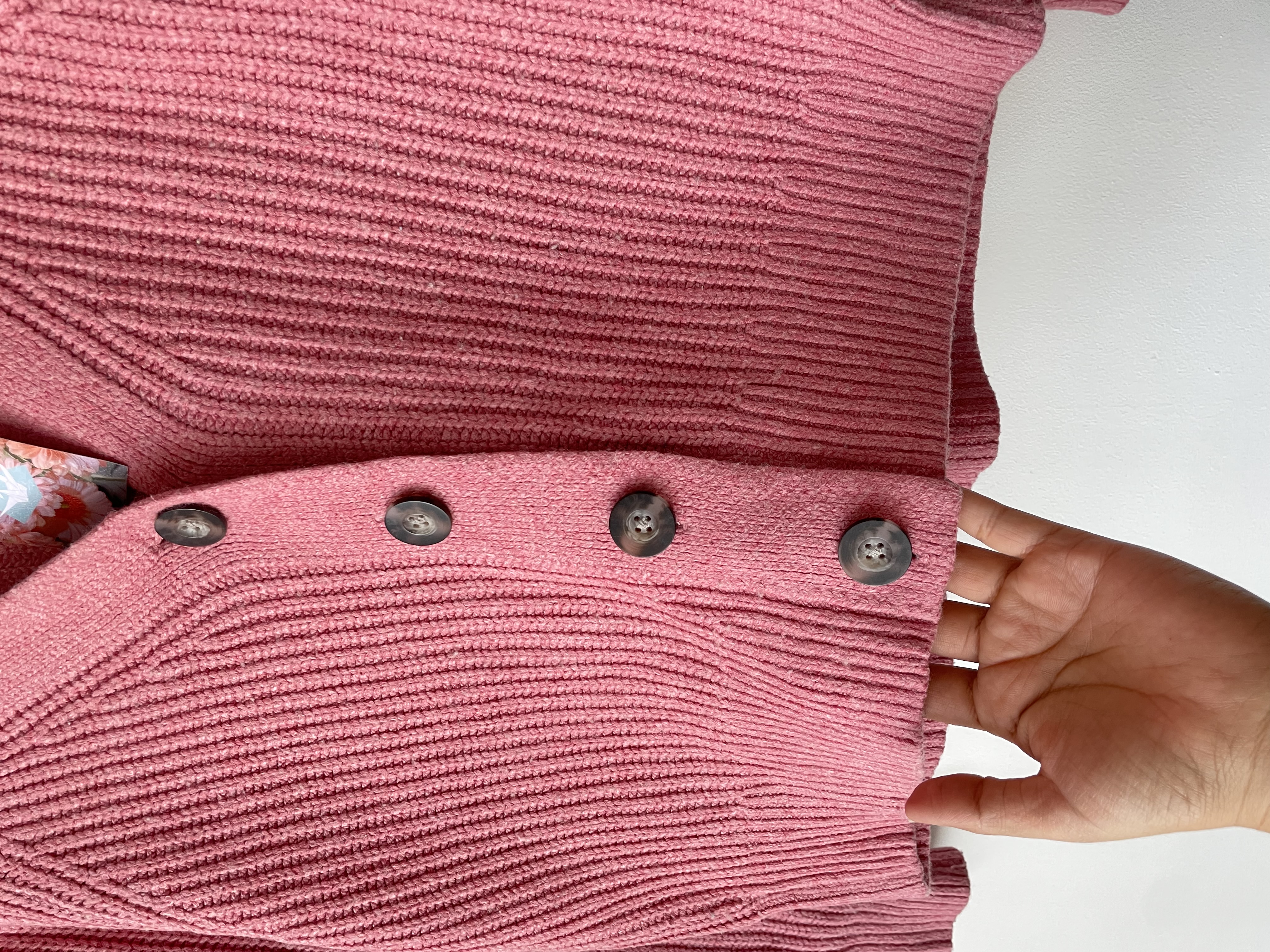 Cardigan rosa. Talla: S 4
