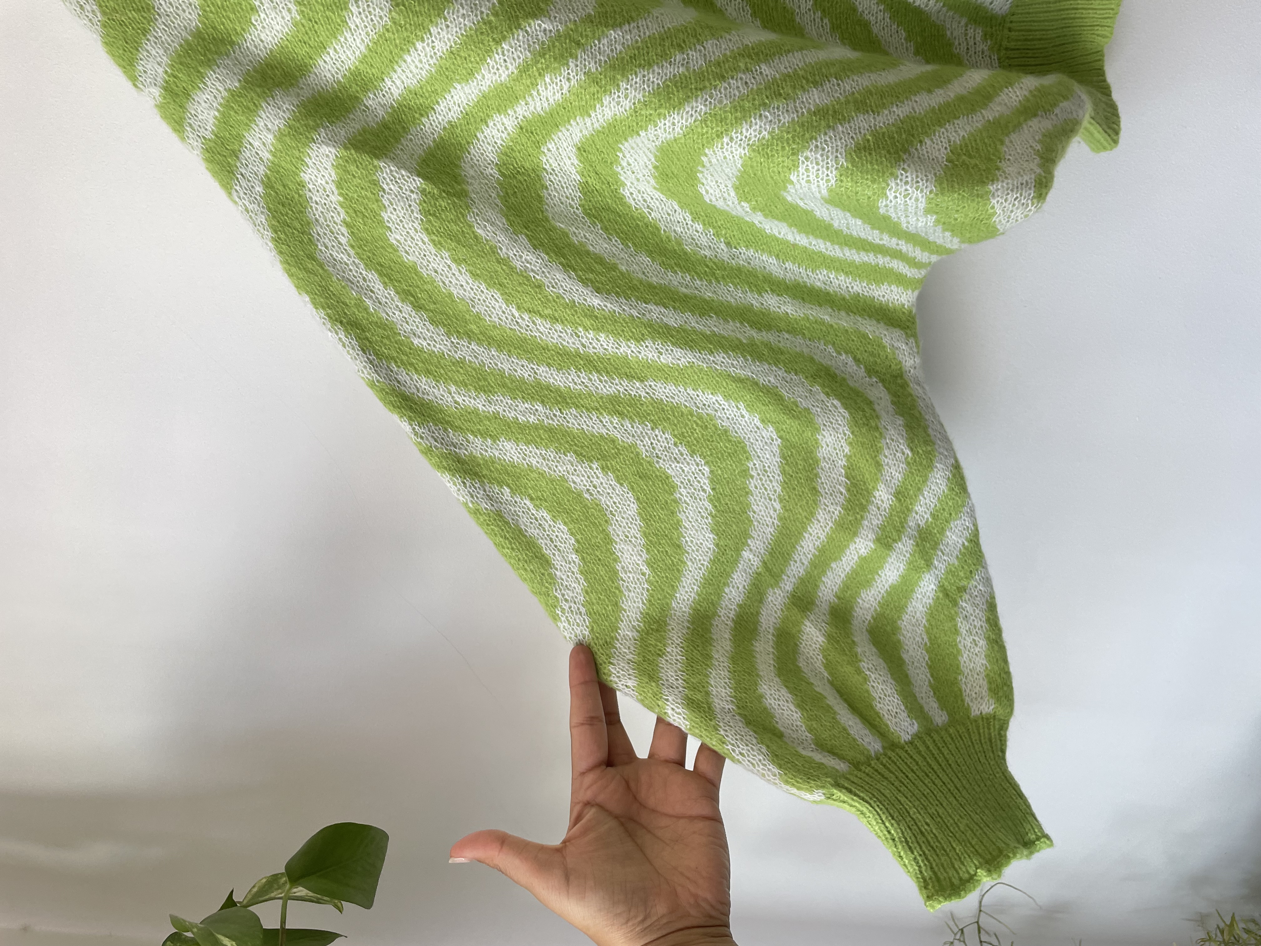 Sweater formas. Talla: M oversized 4