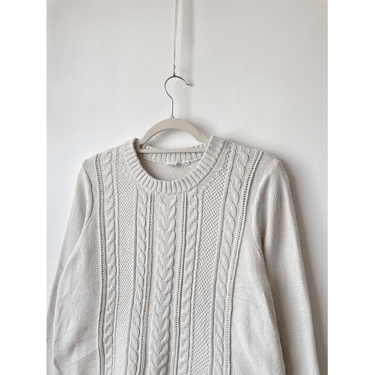 Sweater crudo. Talla: M