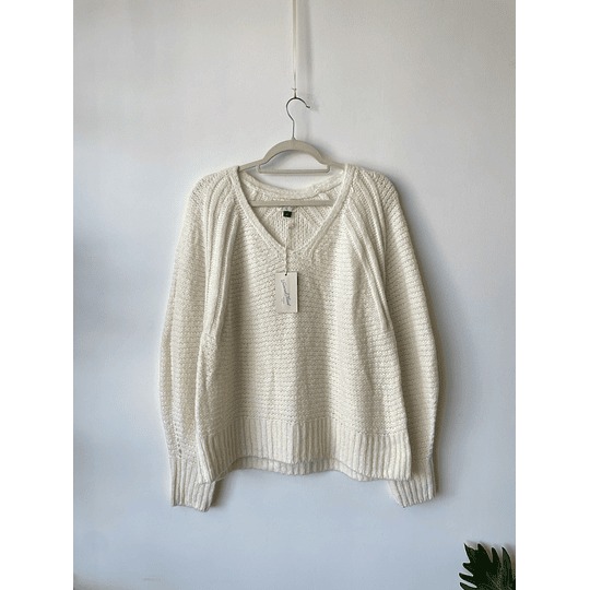 Sweater crema. Talla: M Oversized