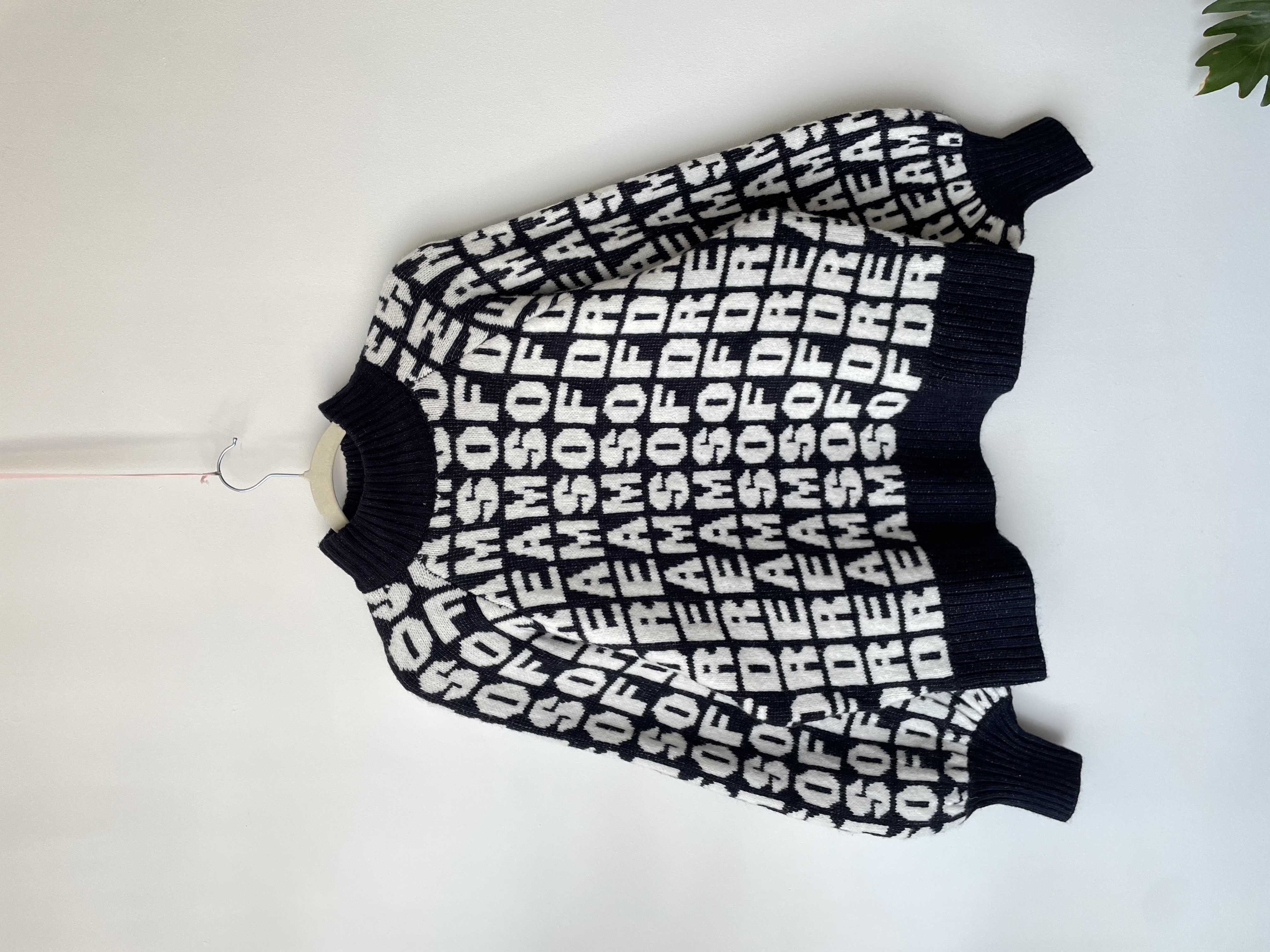 Sweater Dream Of. Talla: S oversized 1