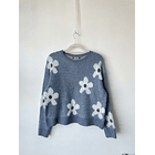 Sweater felpudo floral. Talla: M 1