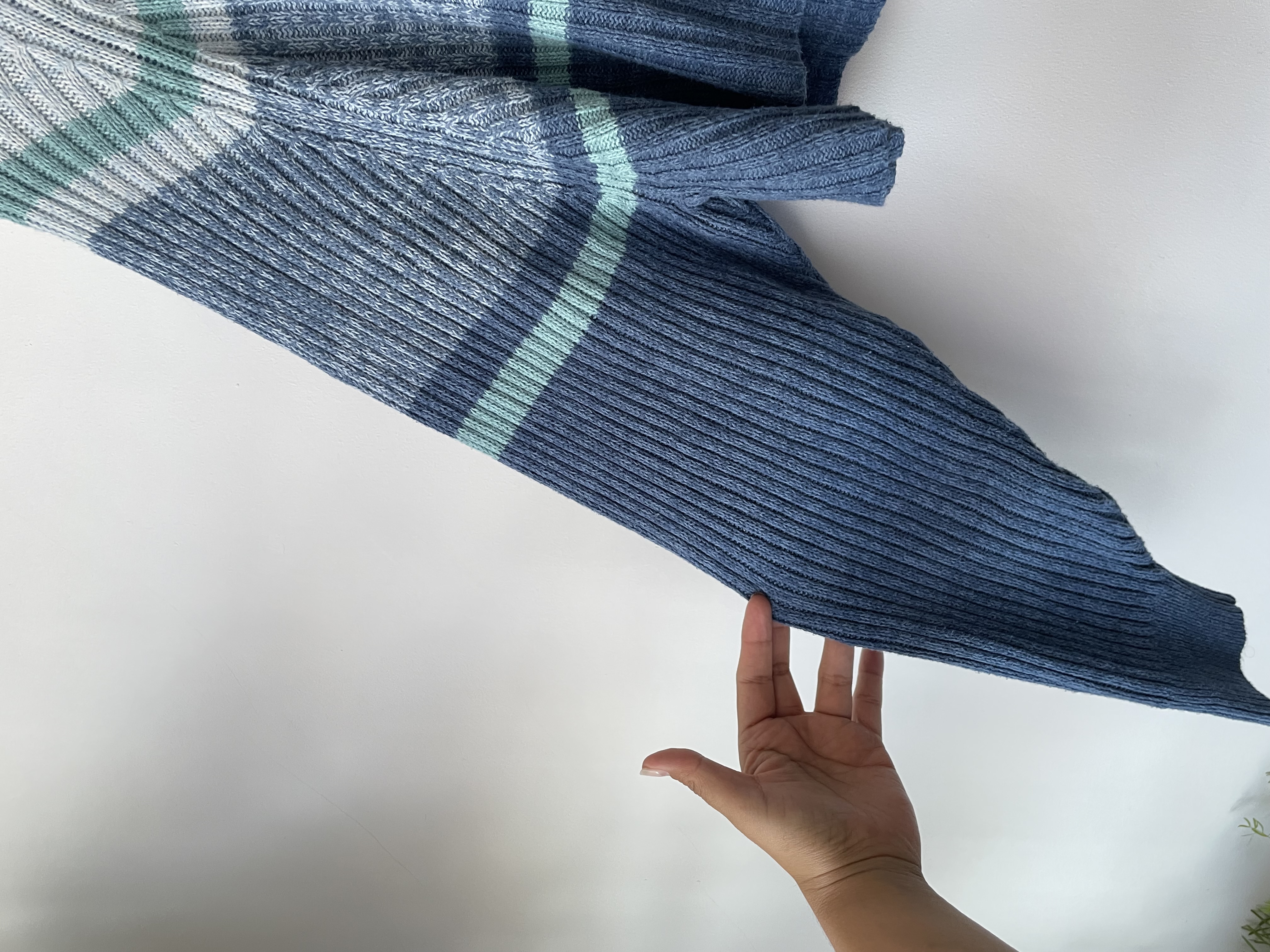 Sweater crop. Talla: M oversized 3