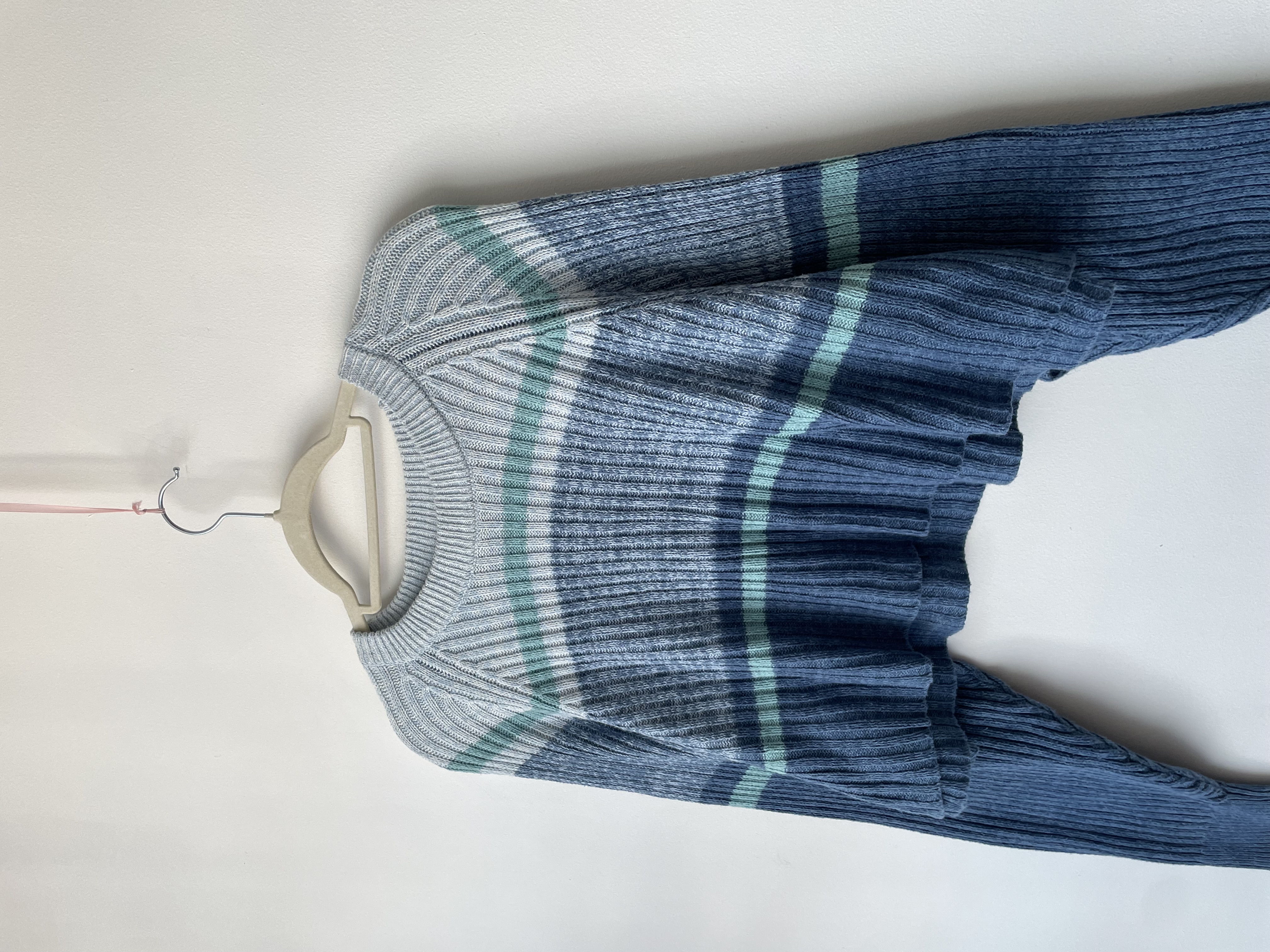 Sweater crop. Talla: M oversized 4