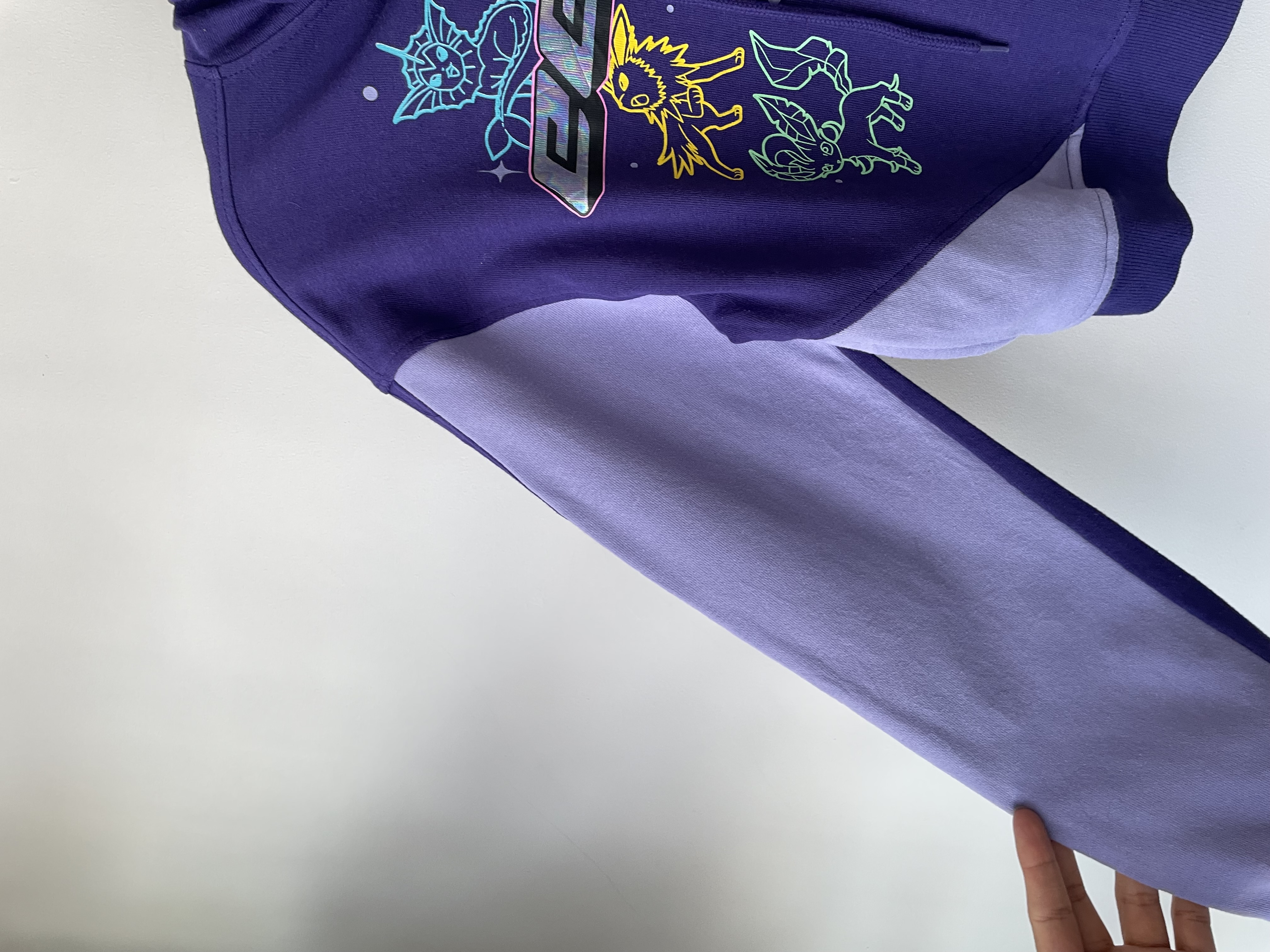 Polerones pokemon. eevee Talla: S/M 6