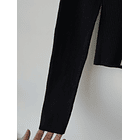 Camiseta negra. Talla: L chica (M)  3