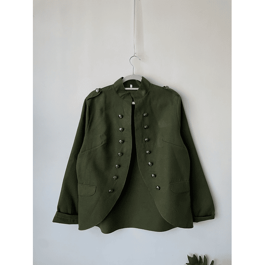 Chaqueta napoleon. Talla: XL 