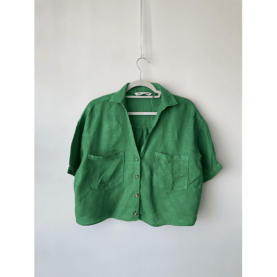 Blusa verde lino. Talla: XS oversized (S/M)