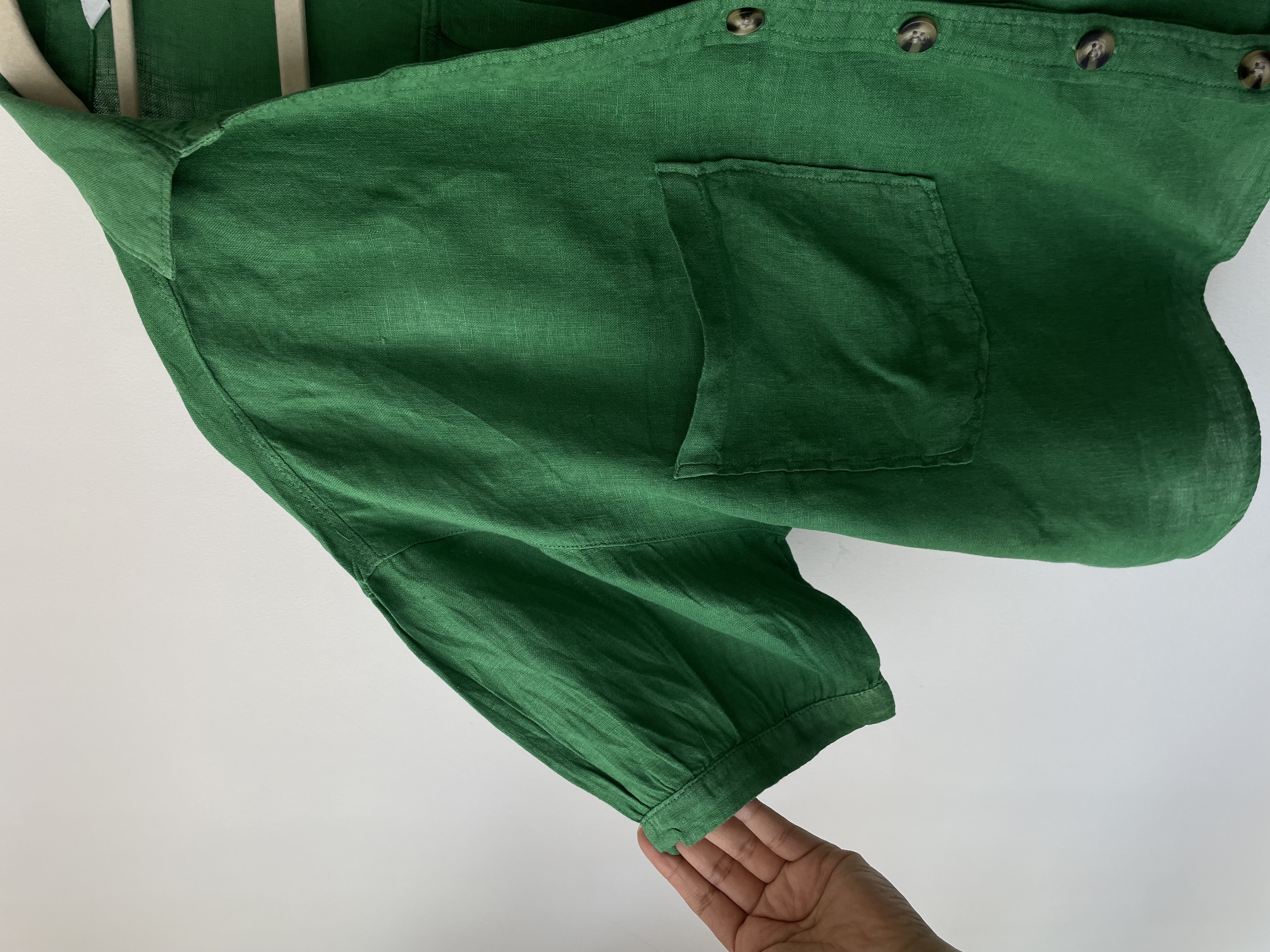 Blusa verde lino. Talla: XS oversized (S/M) 3