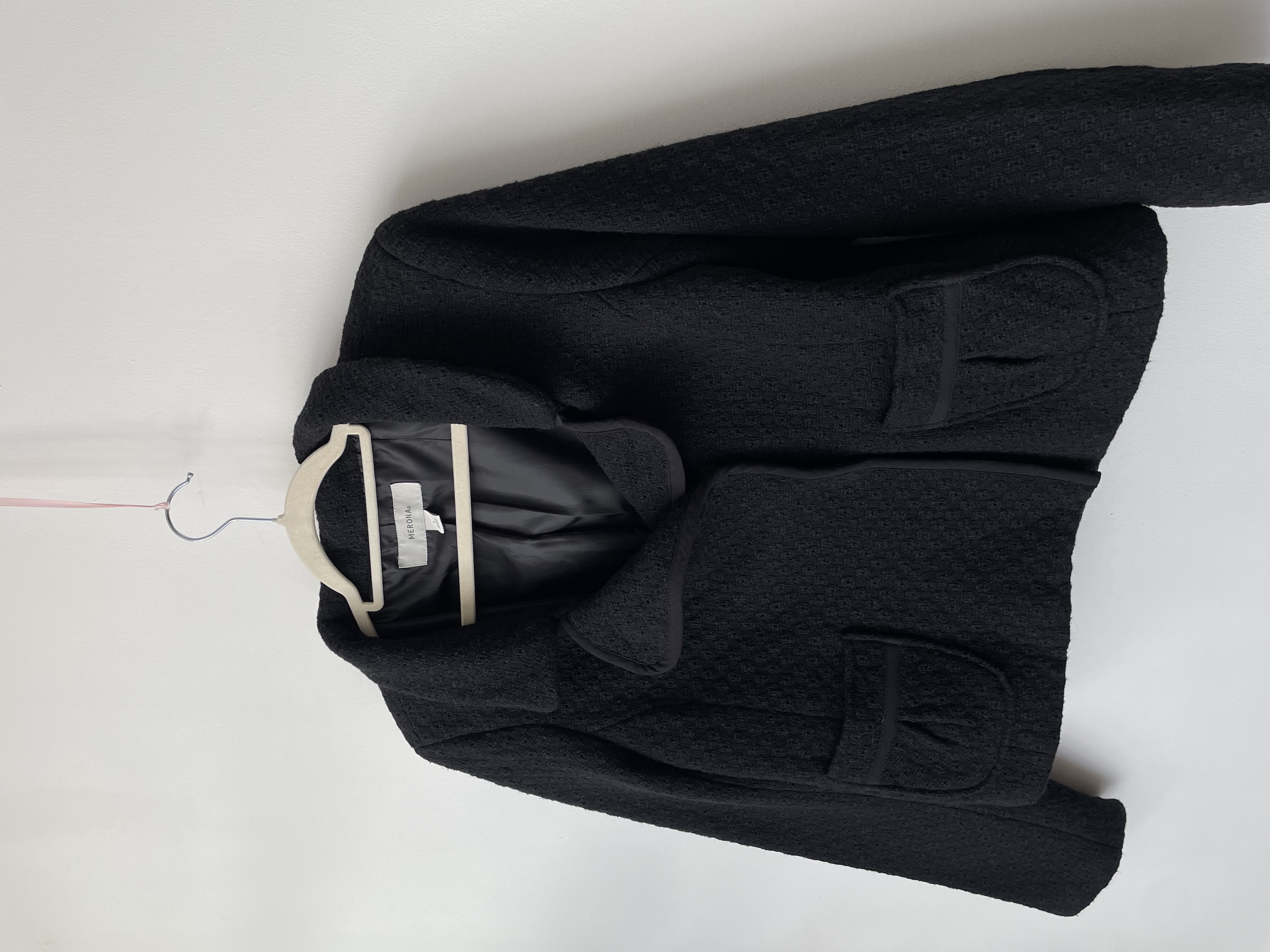 Chaqueta negra. Talla: L (M/L) 2