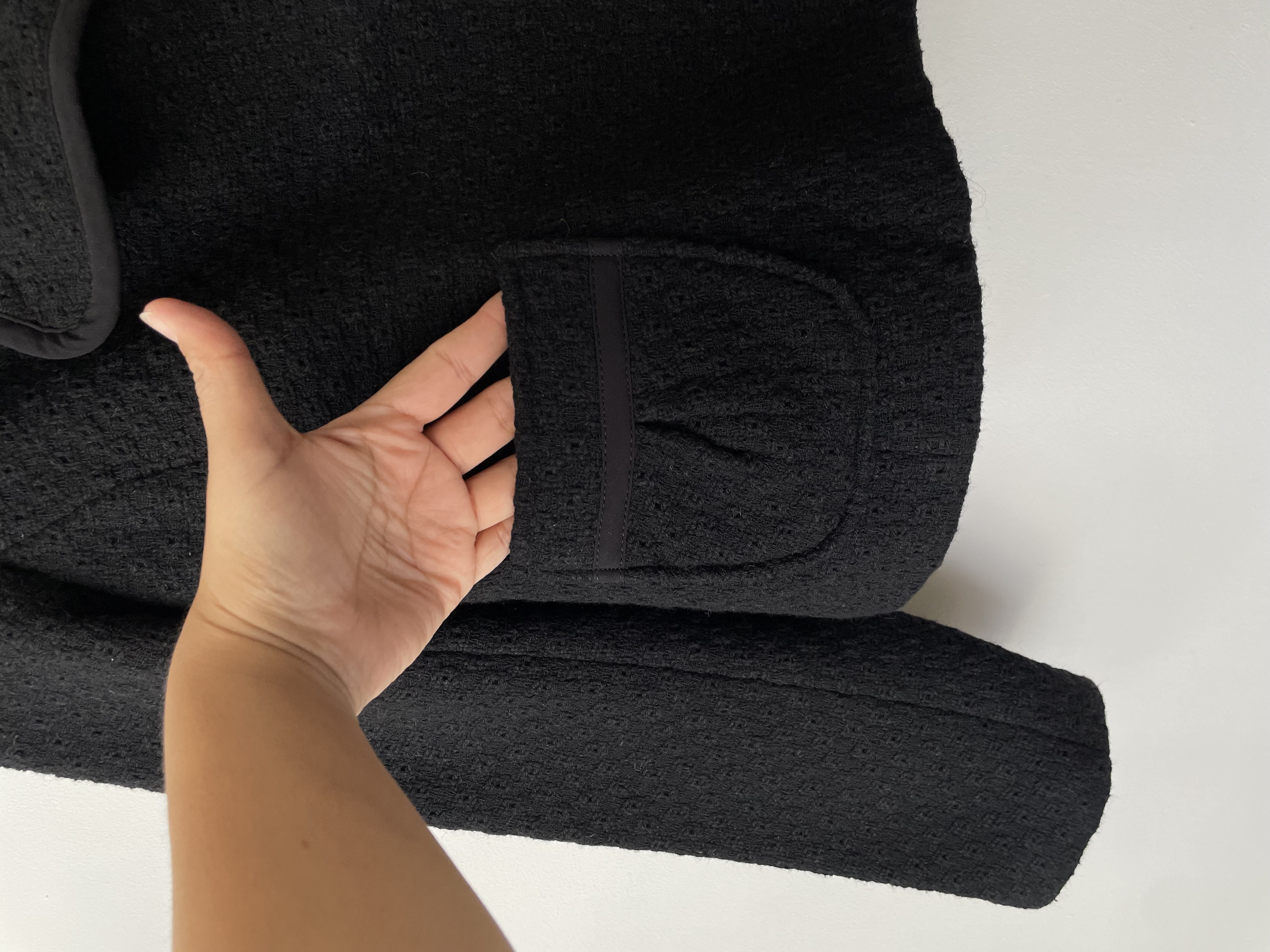 Chaqueta negra. Talla: L (M/L) 5