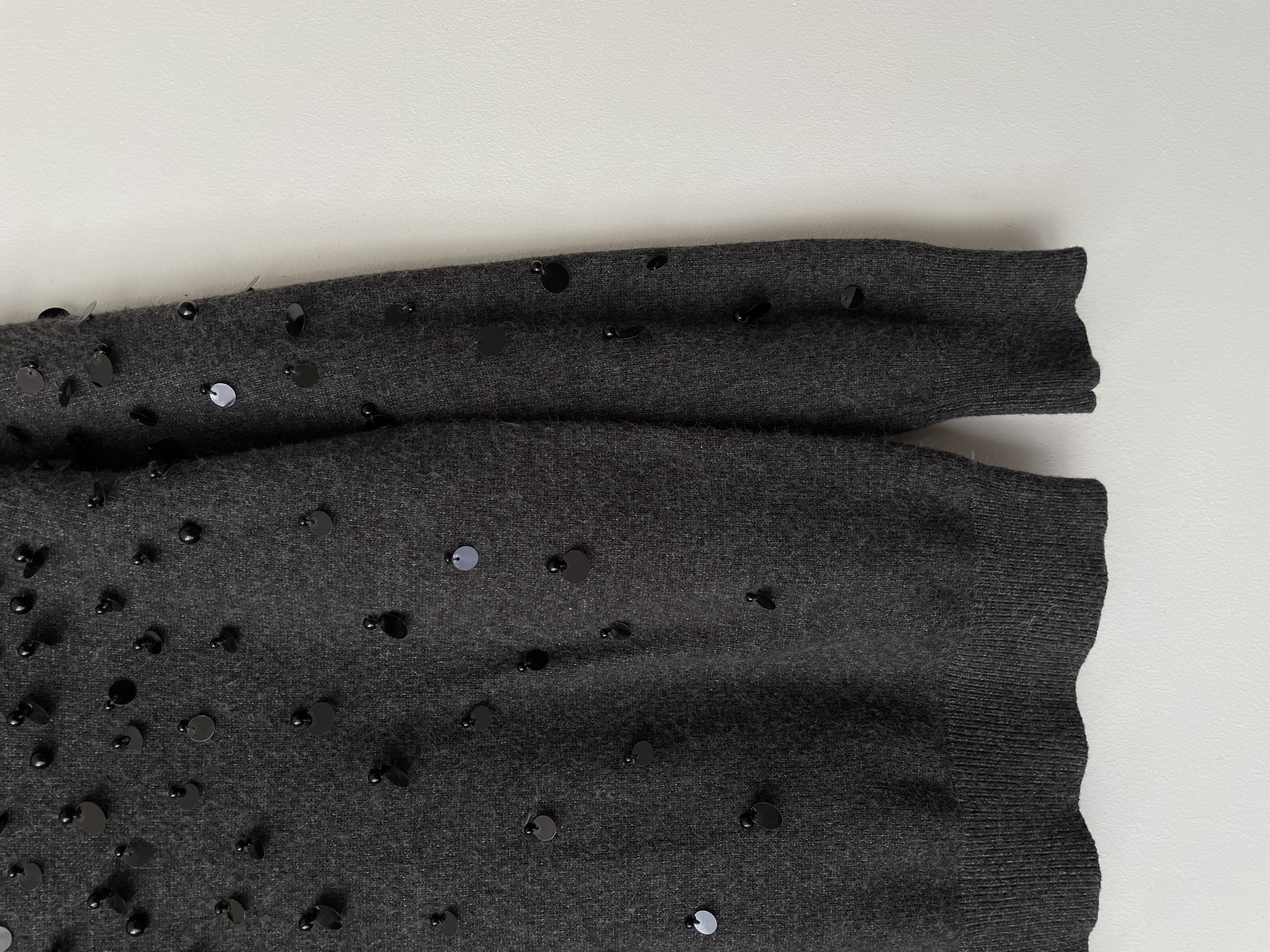 Sweater lentejuelas. Talla: S 4