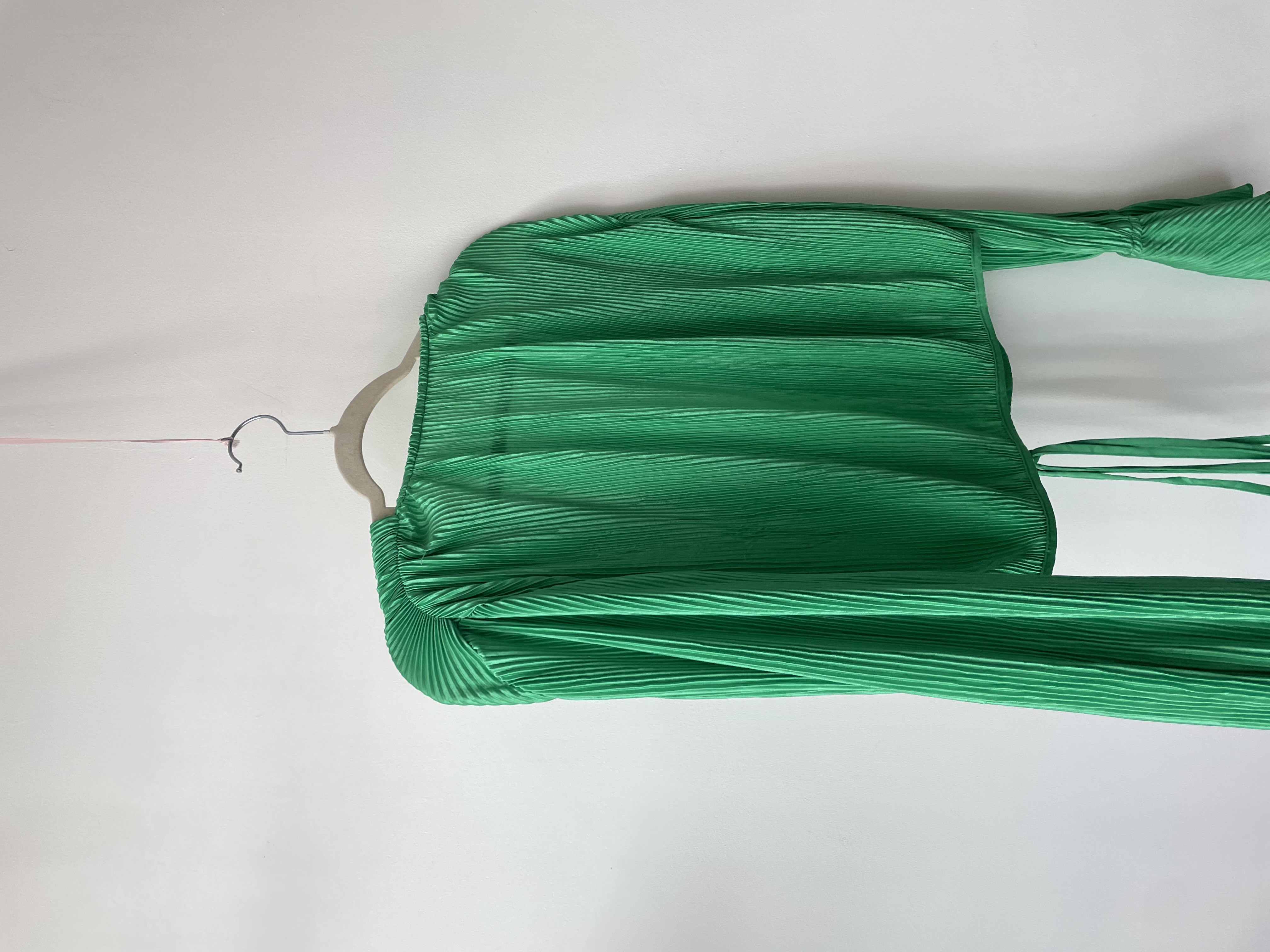 Blusa verde. Tala: S  4