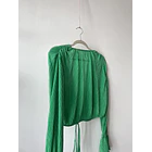 Blusa verde. Tala: S  4