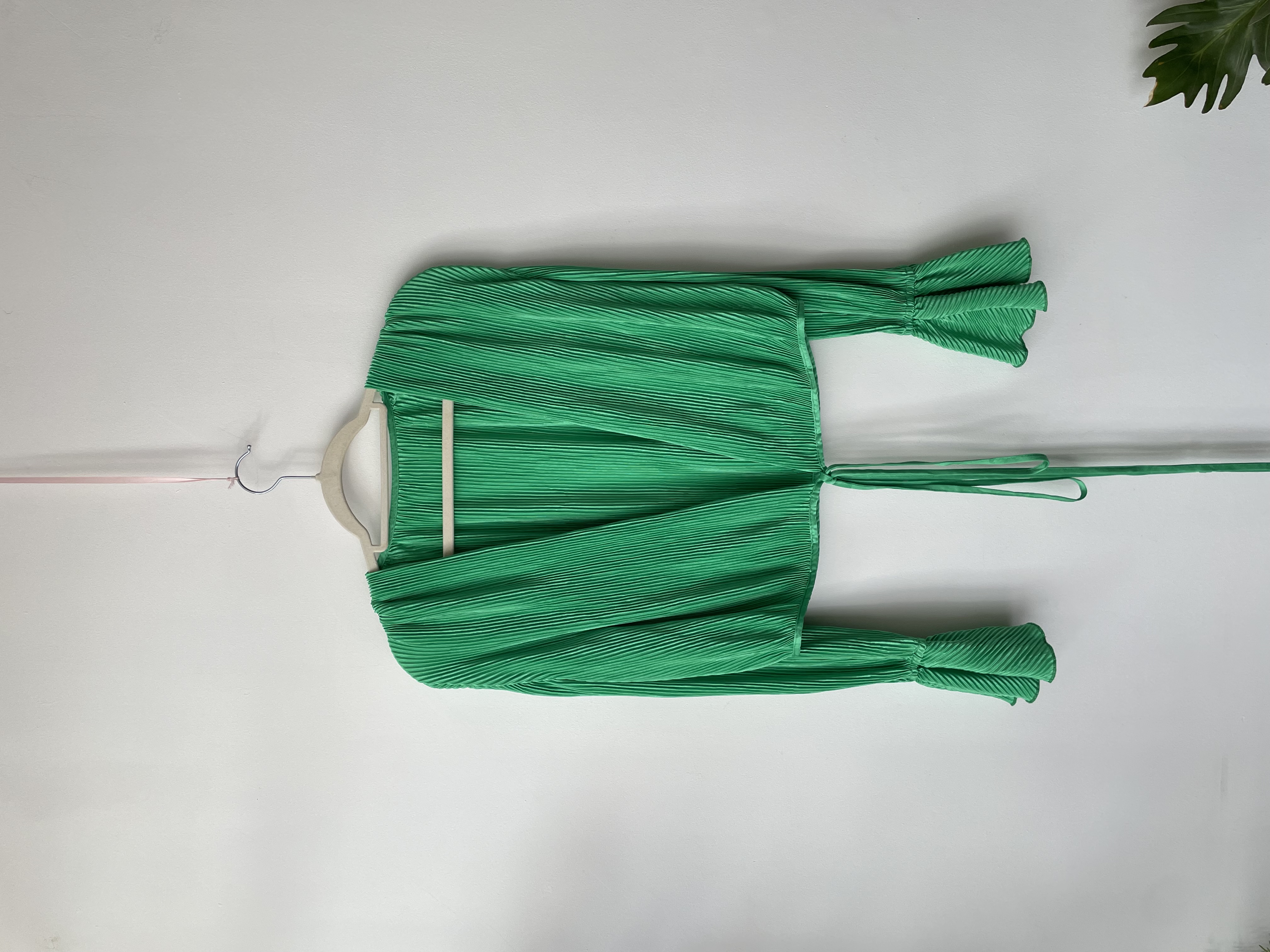 Blusa verde. Tala: S  1