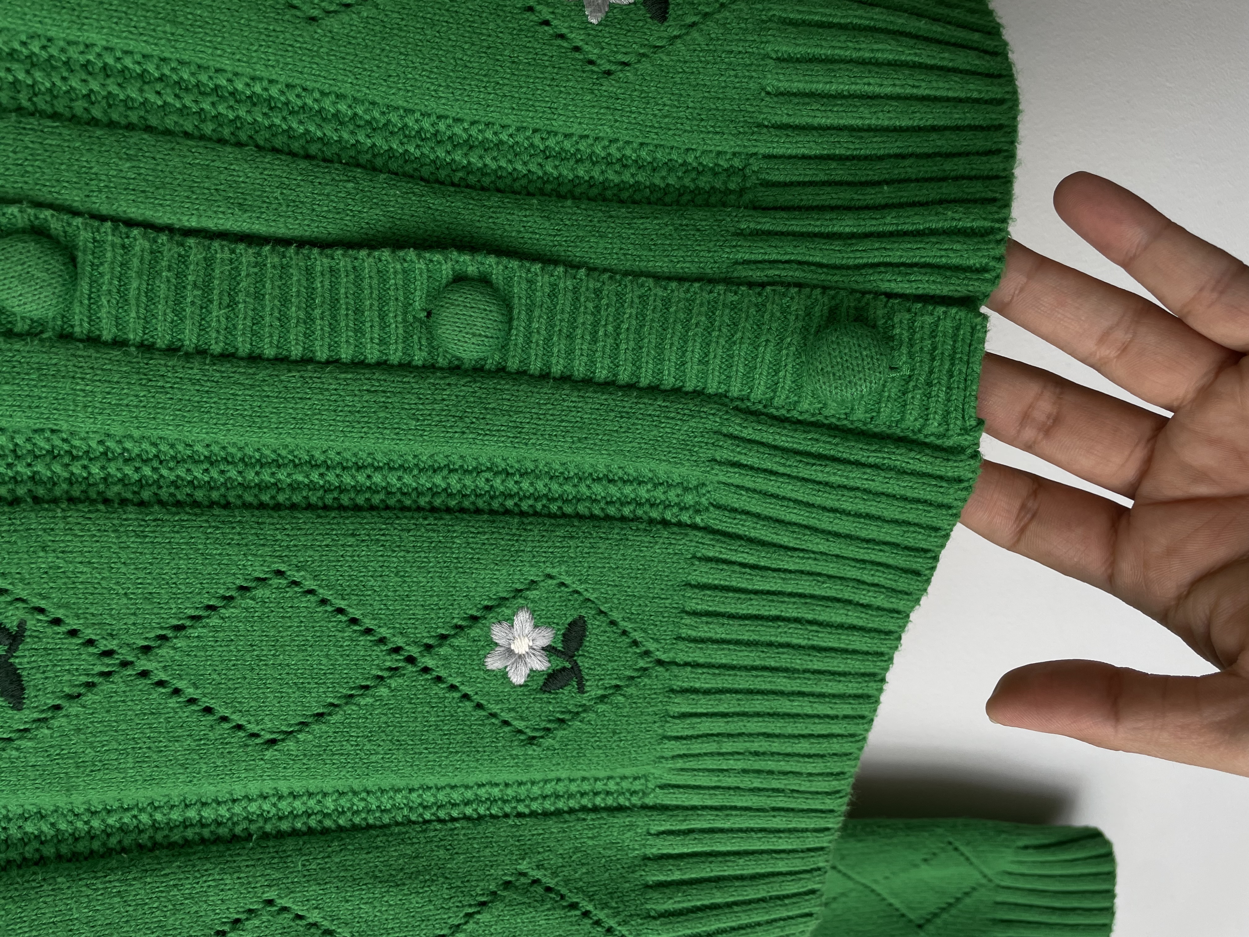 Cardigan verde. Talla: L 4