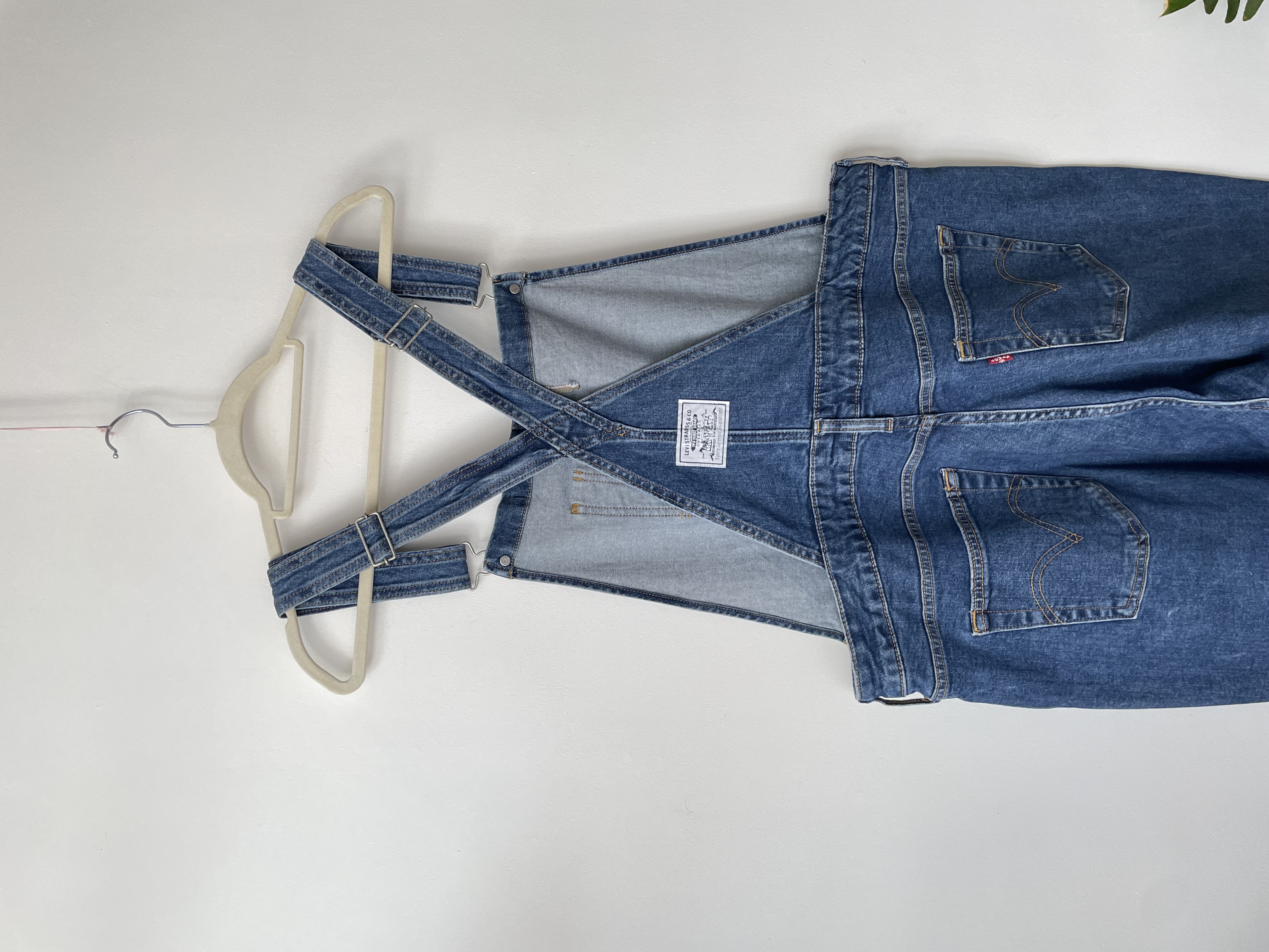 Jardinera Levi's. Tala: 18  (XL) 3