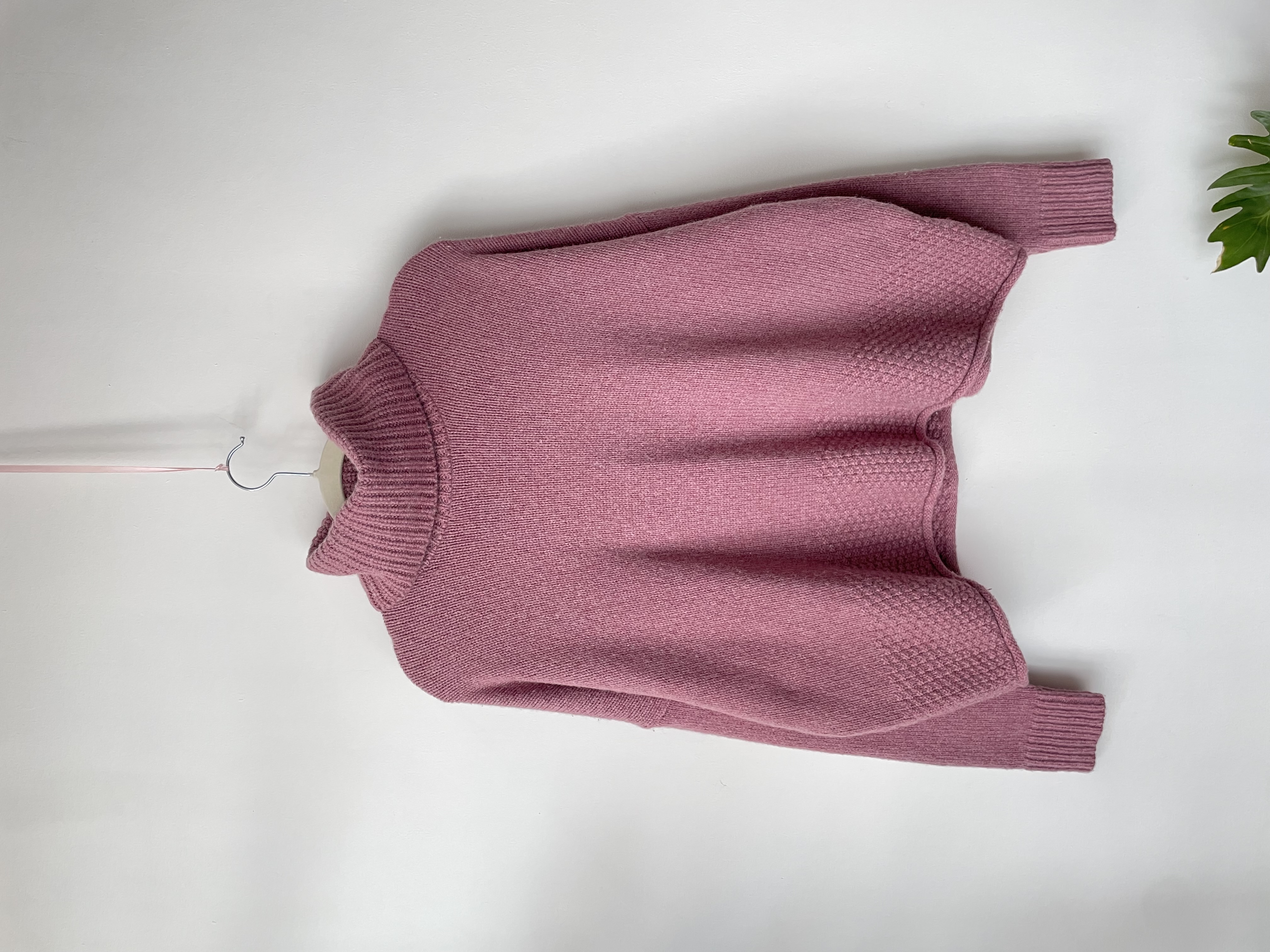 Sweater tortuga malva. Talla: L 1