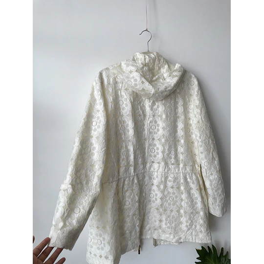 Chaqueta encaje. Talla: L