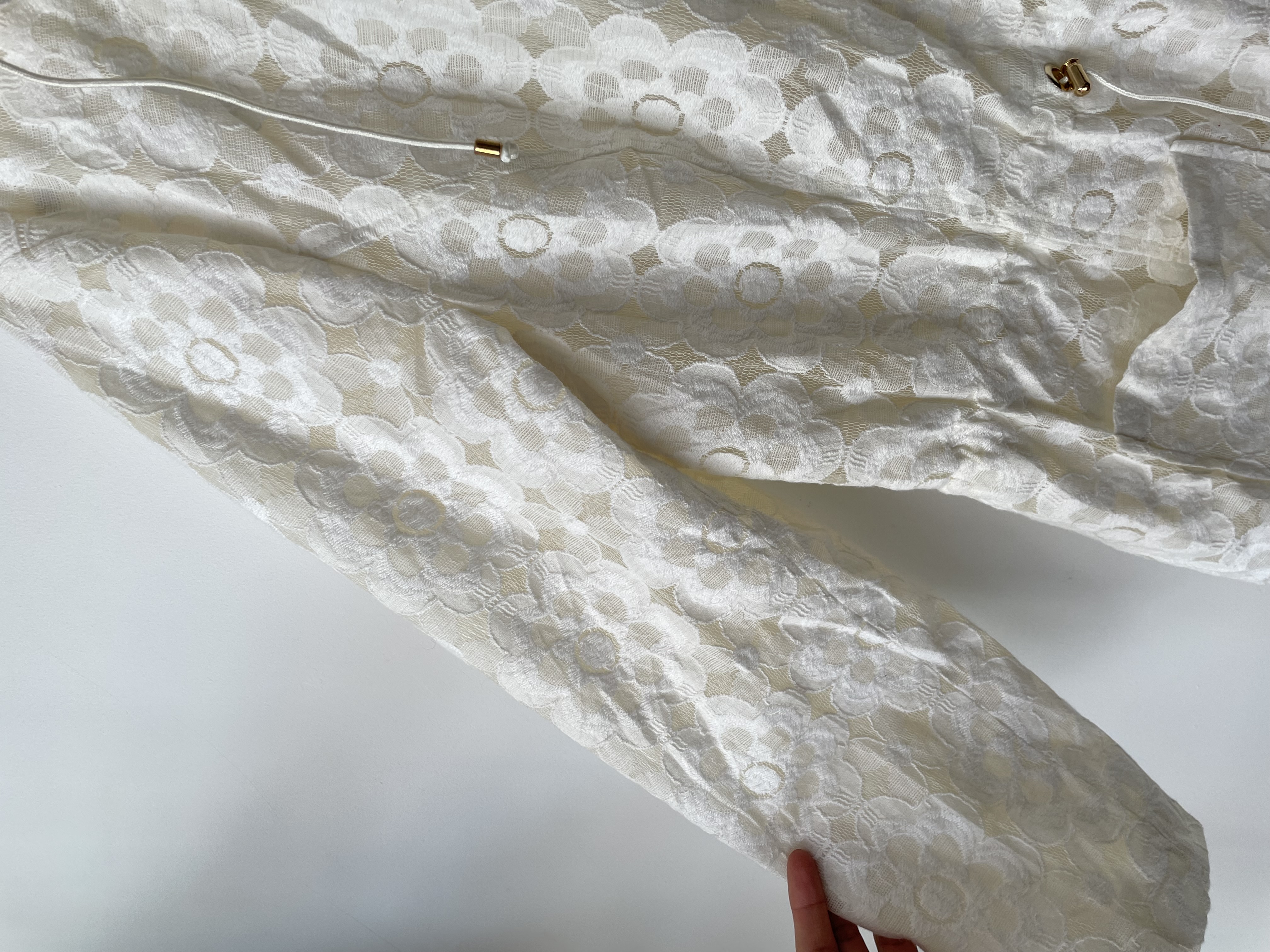 Chaqueta encaje. Talla: L 4