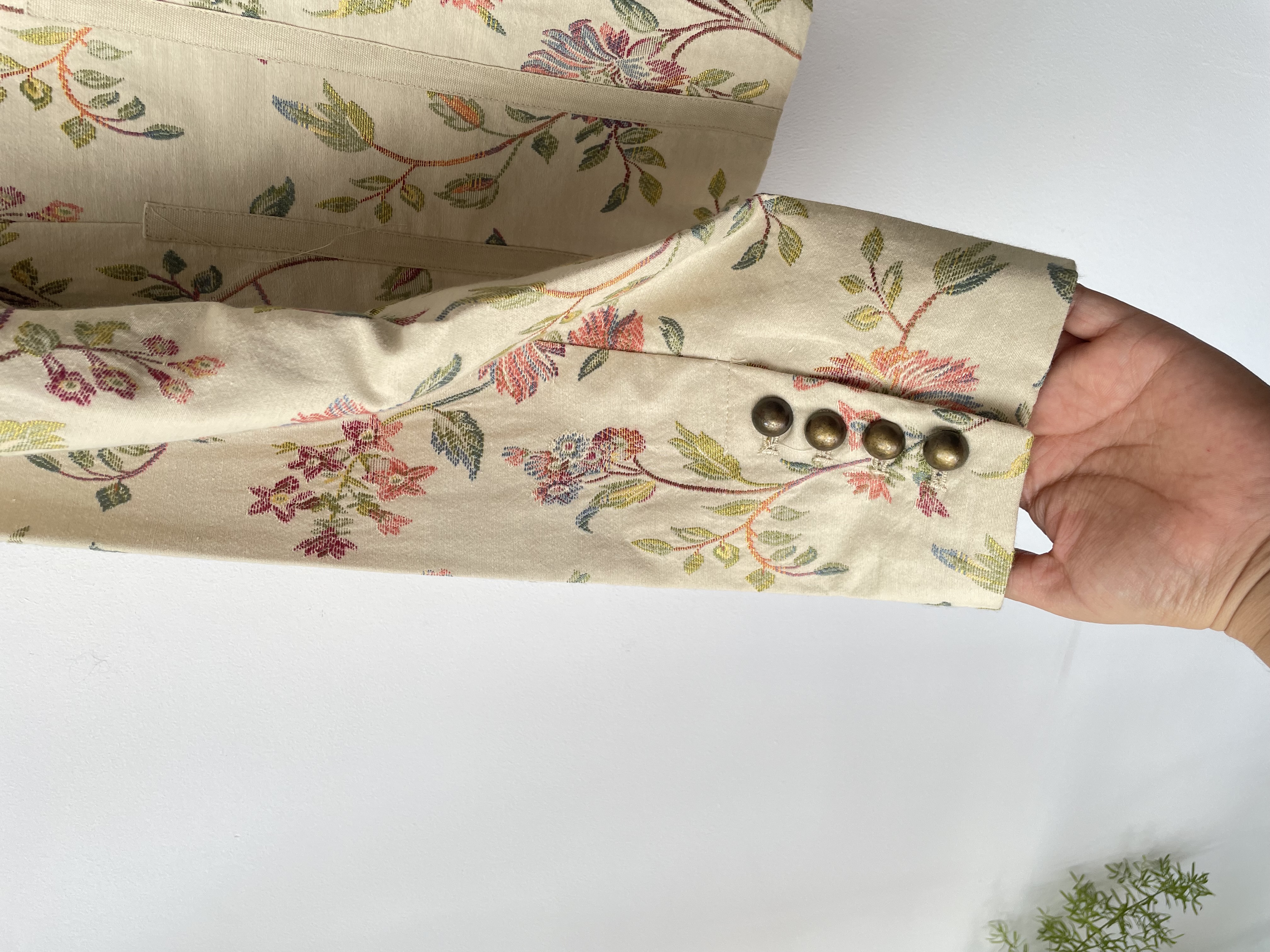 Chaqueta flores. Talla: XL 4