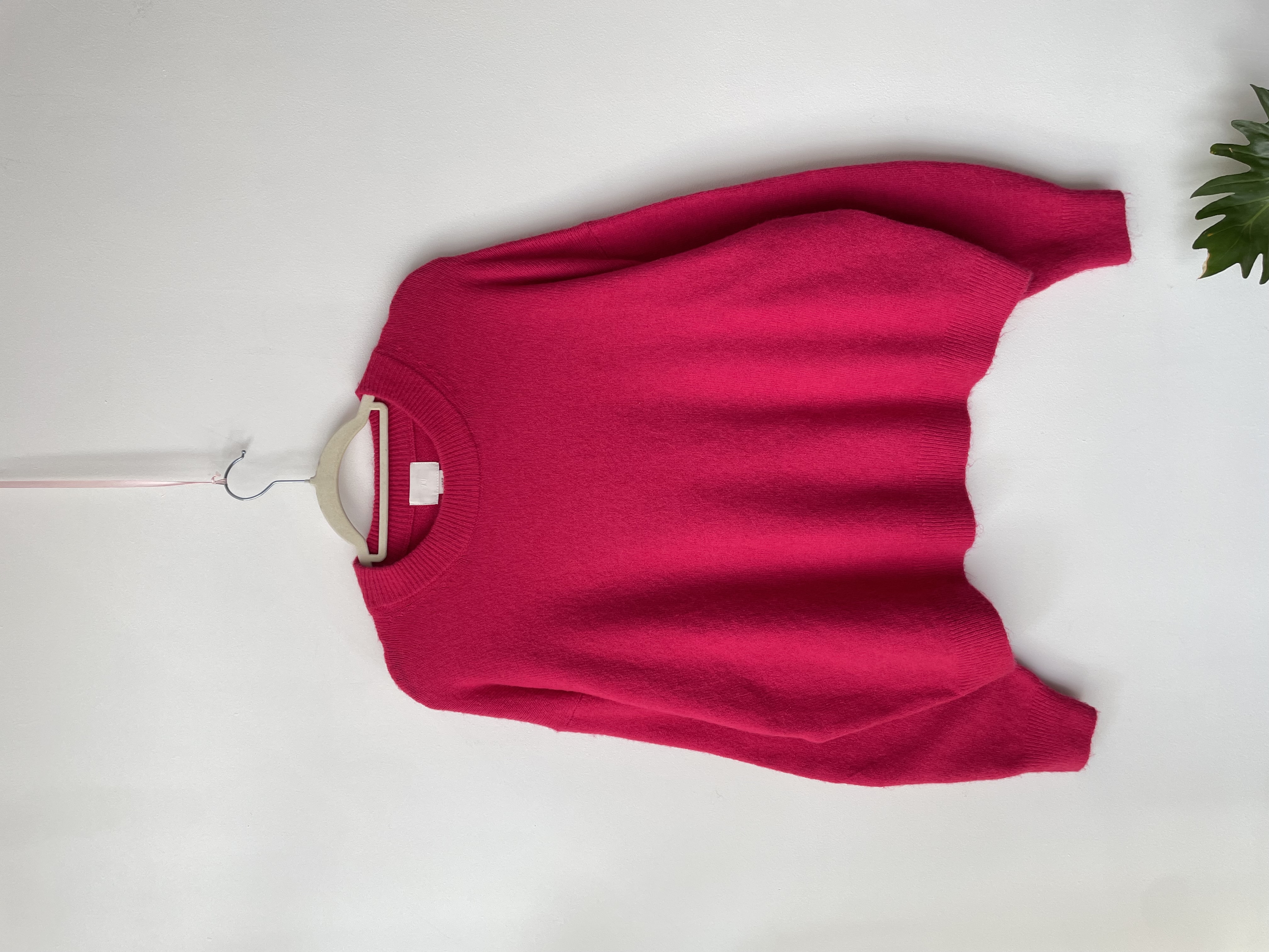 Sweater fucsia. Talla: M oversized 1