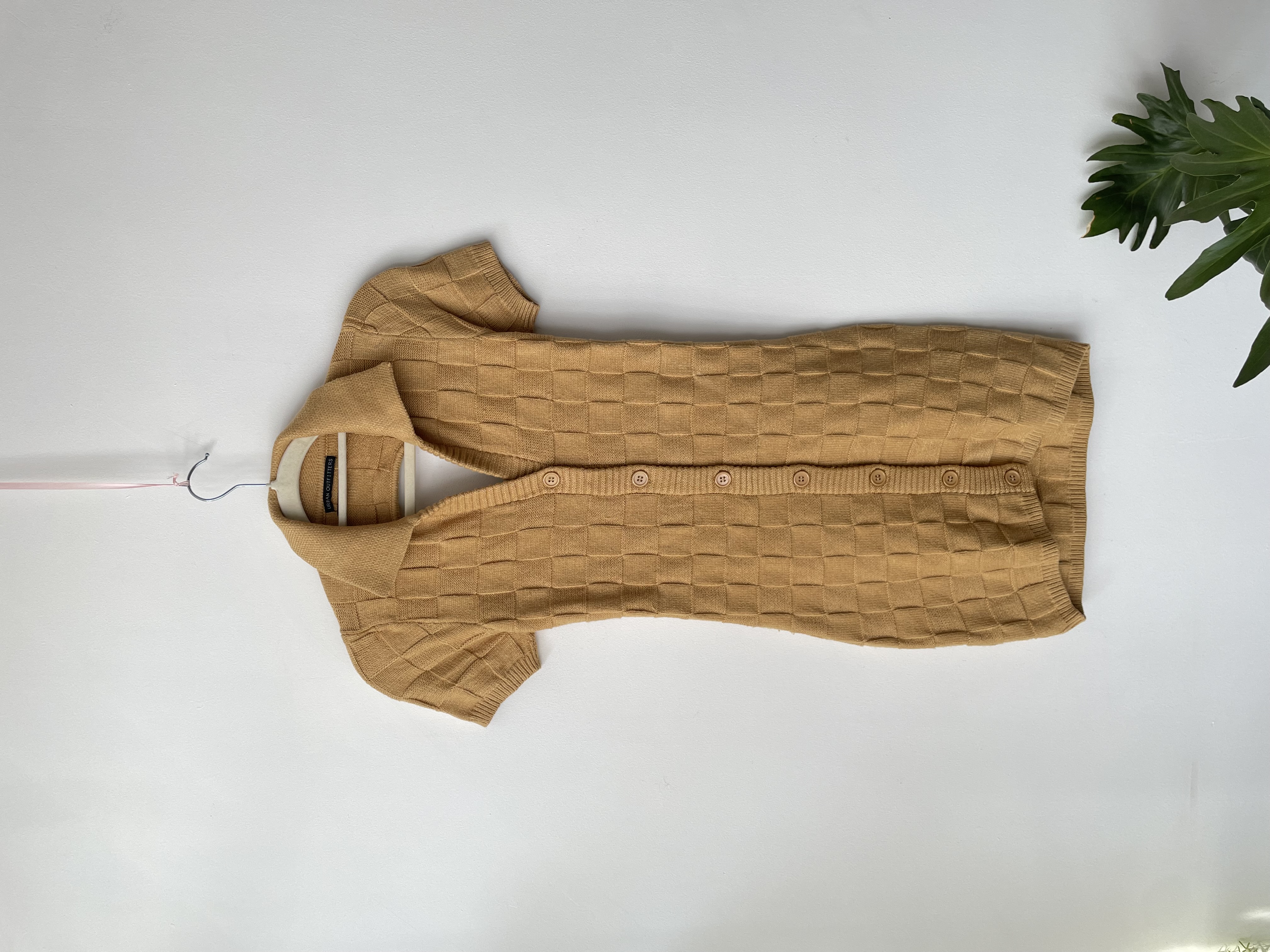 Vestido camel. Talla: S 1