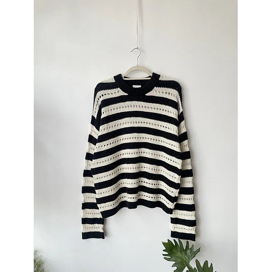 Sweater calado. Talla: S oversized