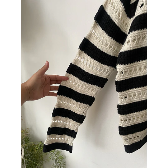 Sweater calado. Talla: S oversized