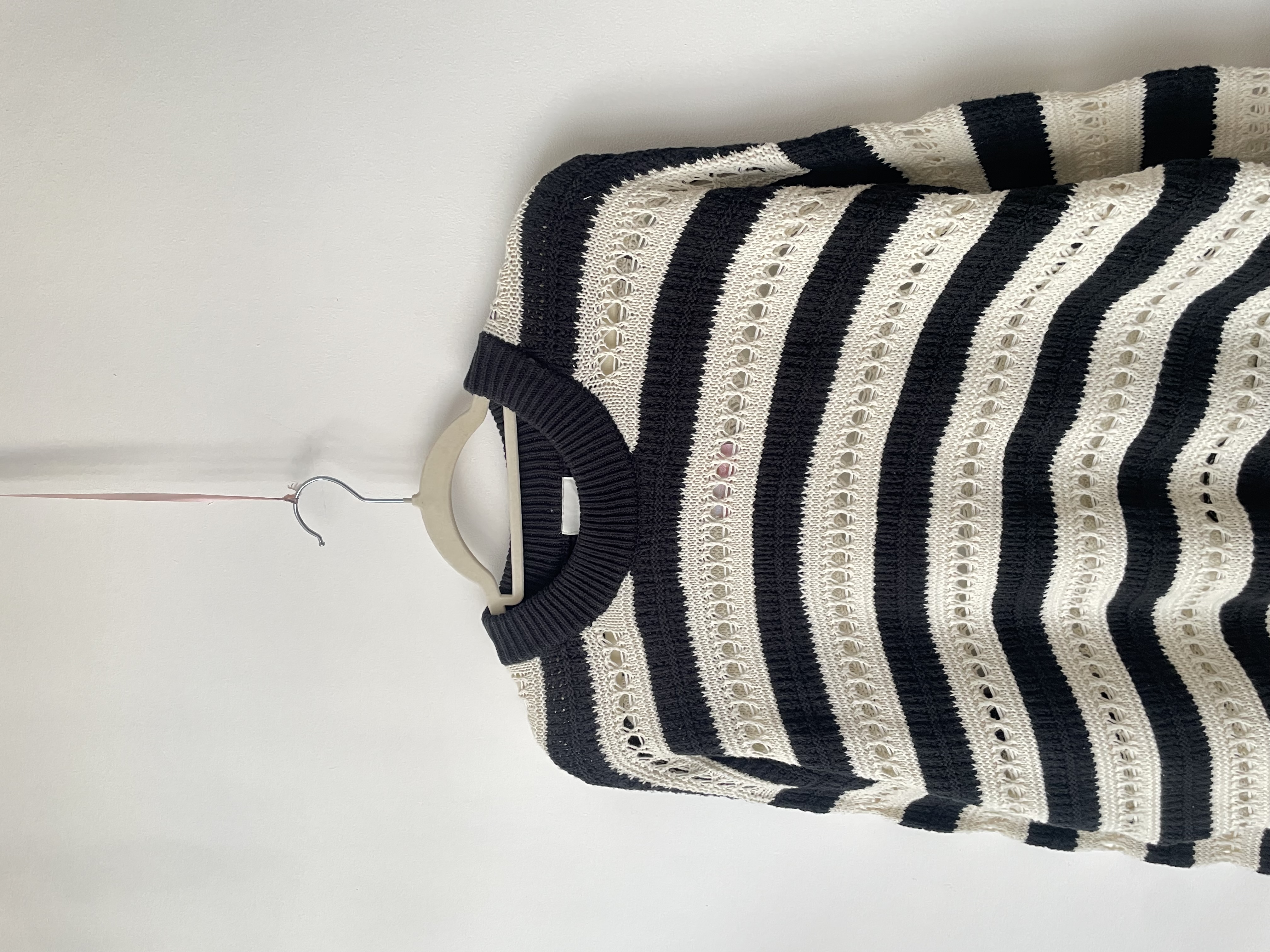 Sweater calado. Talla: S oversized 3