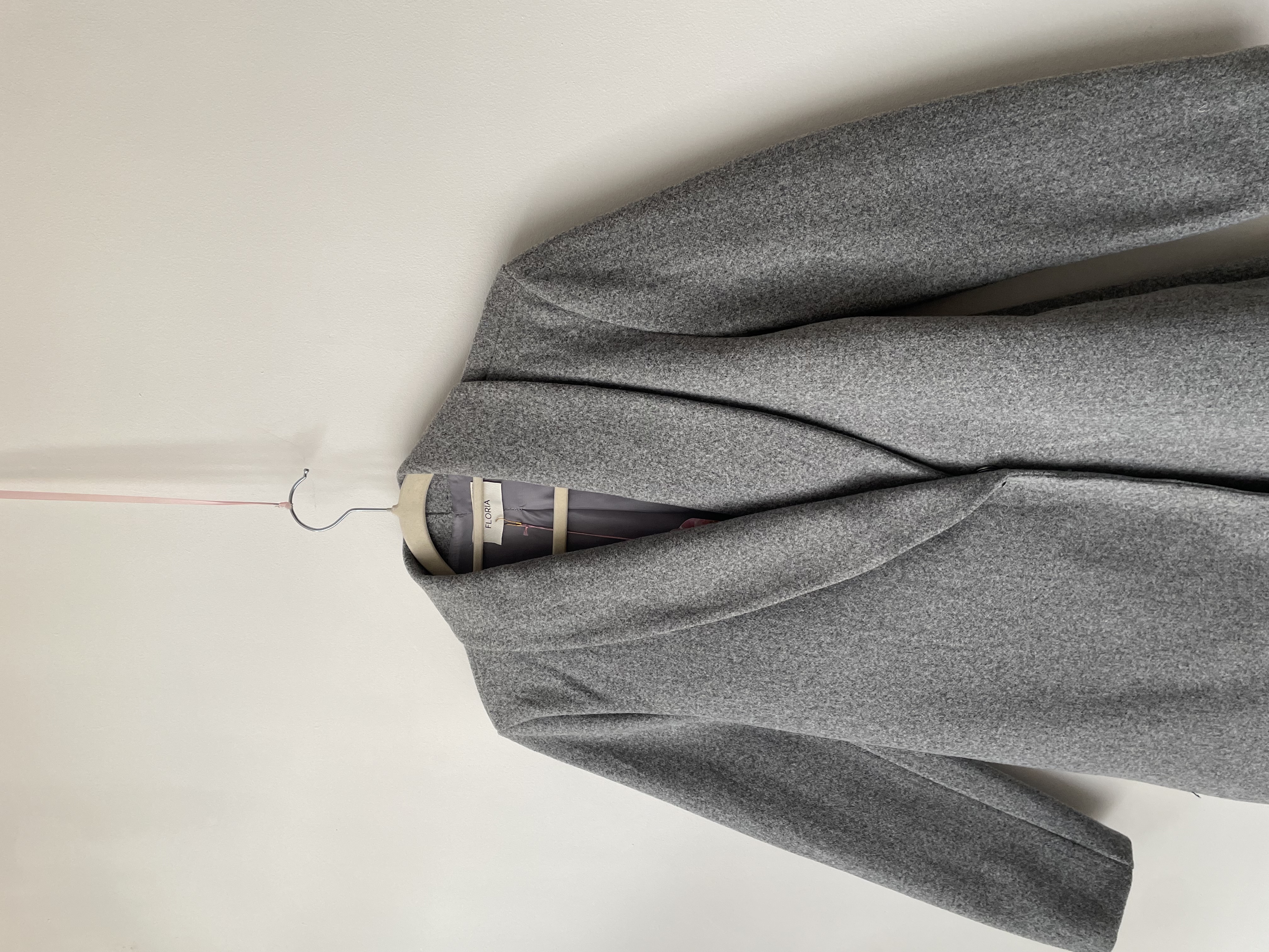 Abrigo gris. Talla: L chico (M) 2