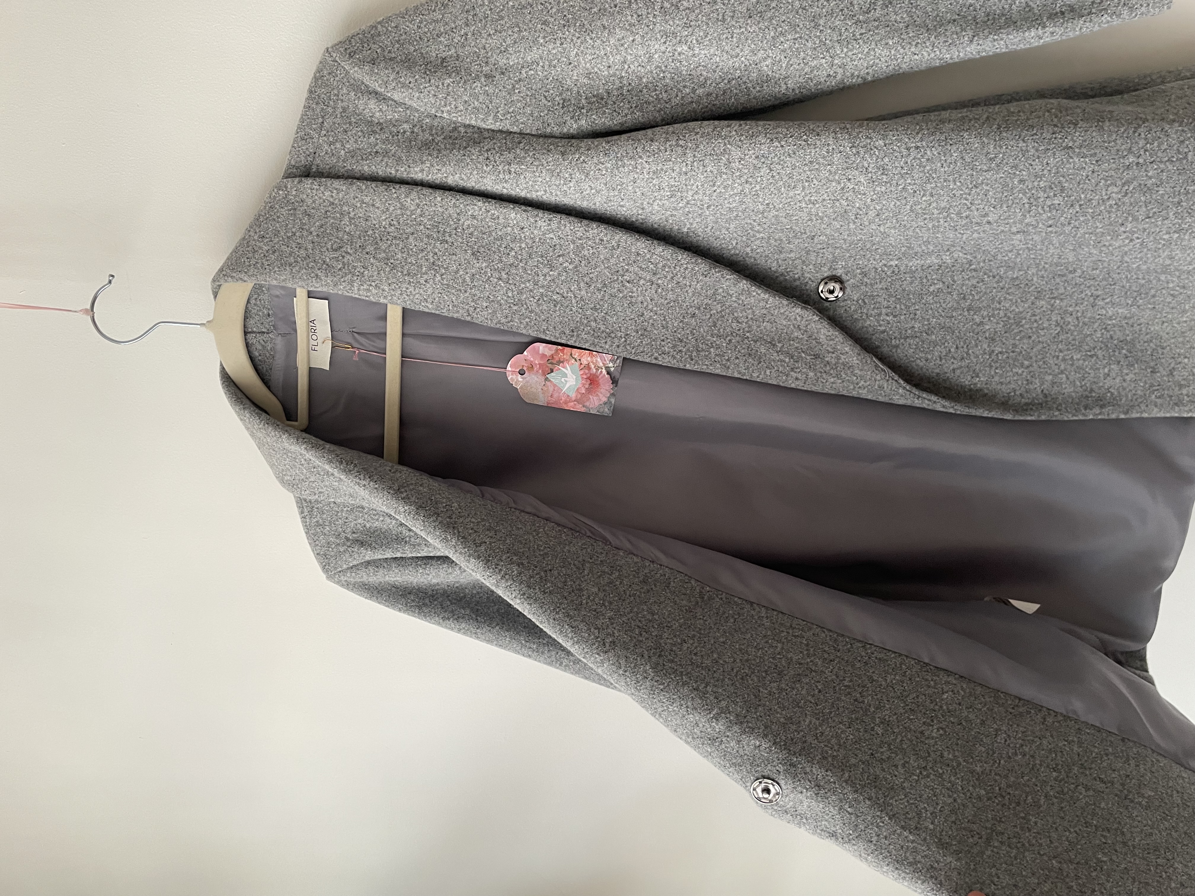 Abrigo gris. Talla: L chico (M) 3