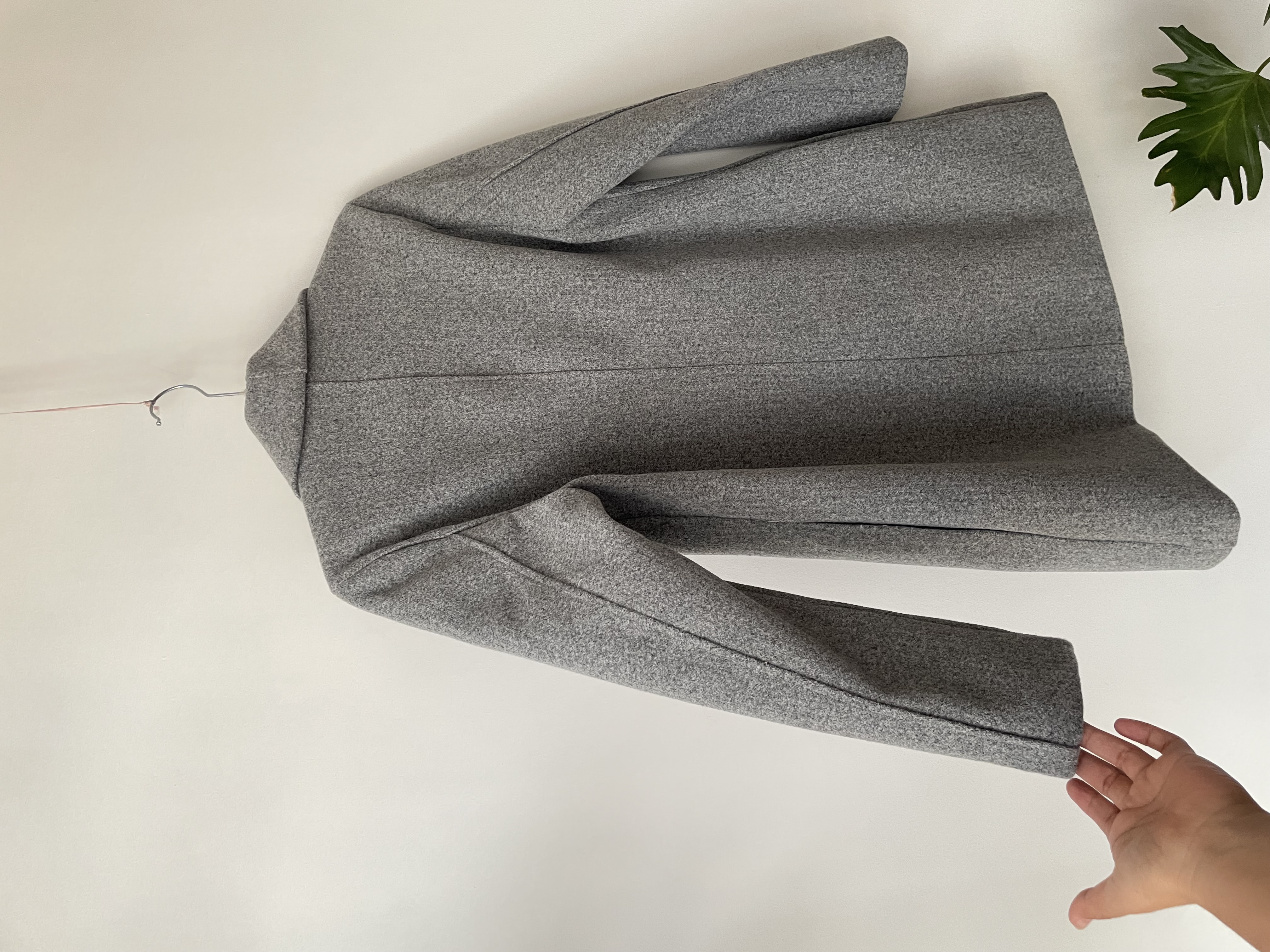 Abrigo gris. Talla: L chico (M) 4