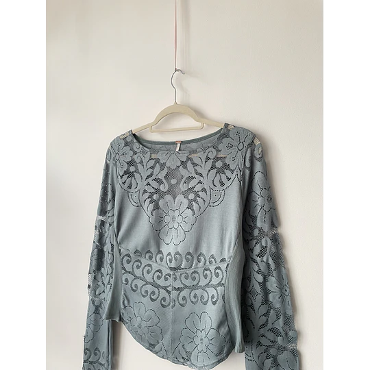 Blusa encaje. Talla: L 