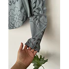 Blusa encaje. Talla: L  4