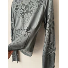 Blusa encaje. Talla: L  5
