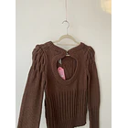 Sweater café pompones. Talla: S 3