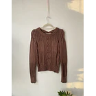 Sweater café pompones. Talla: S 1