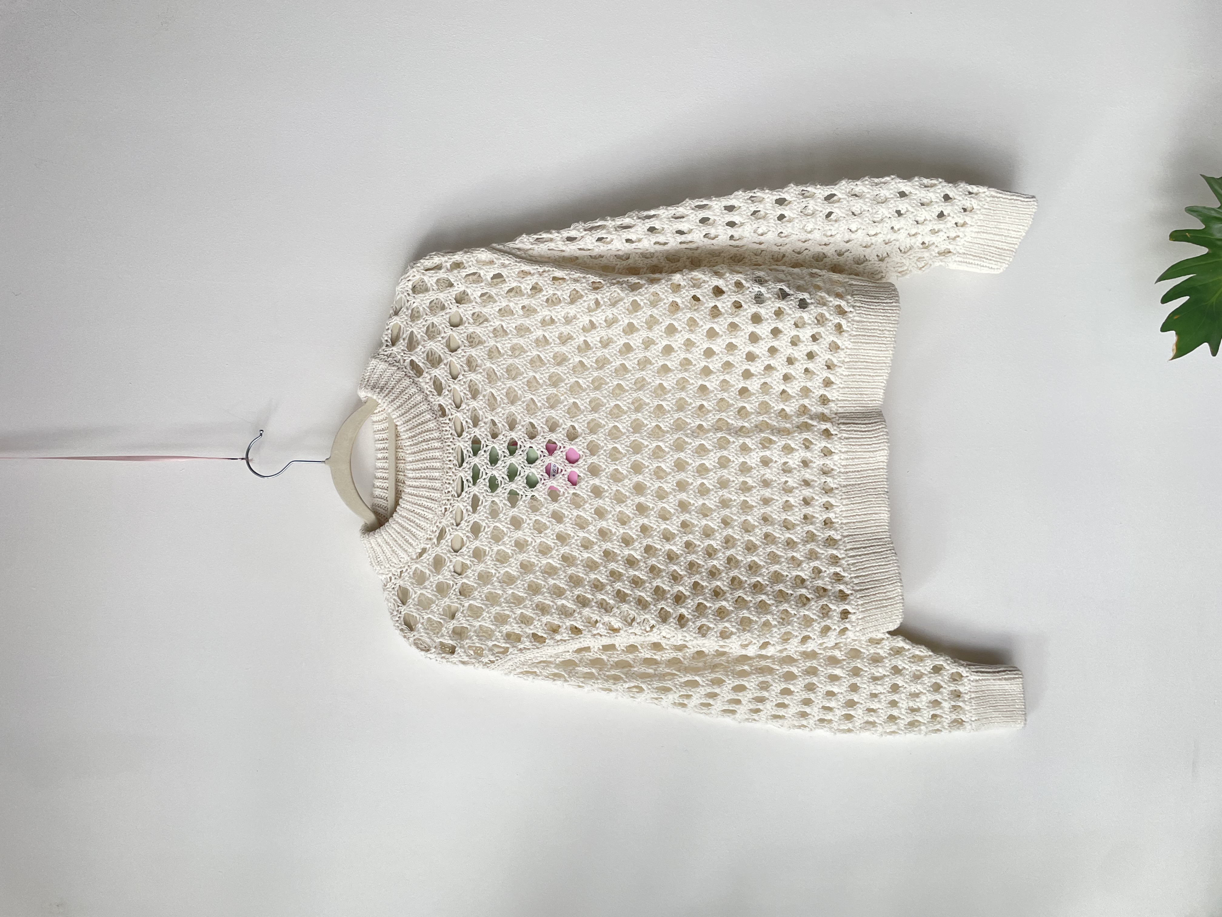 Sweater calado blanco. Talla: XS grande 1