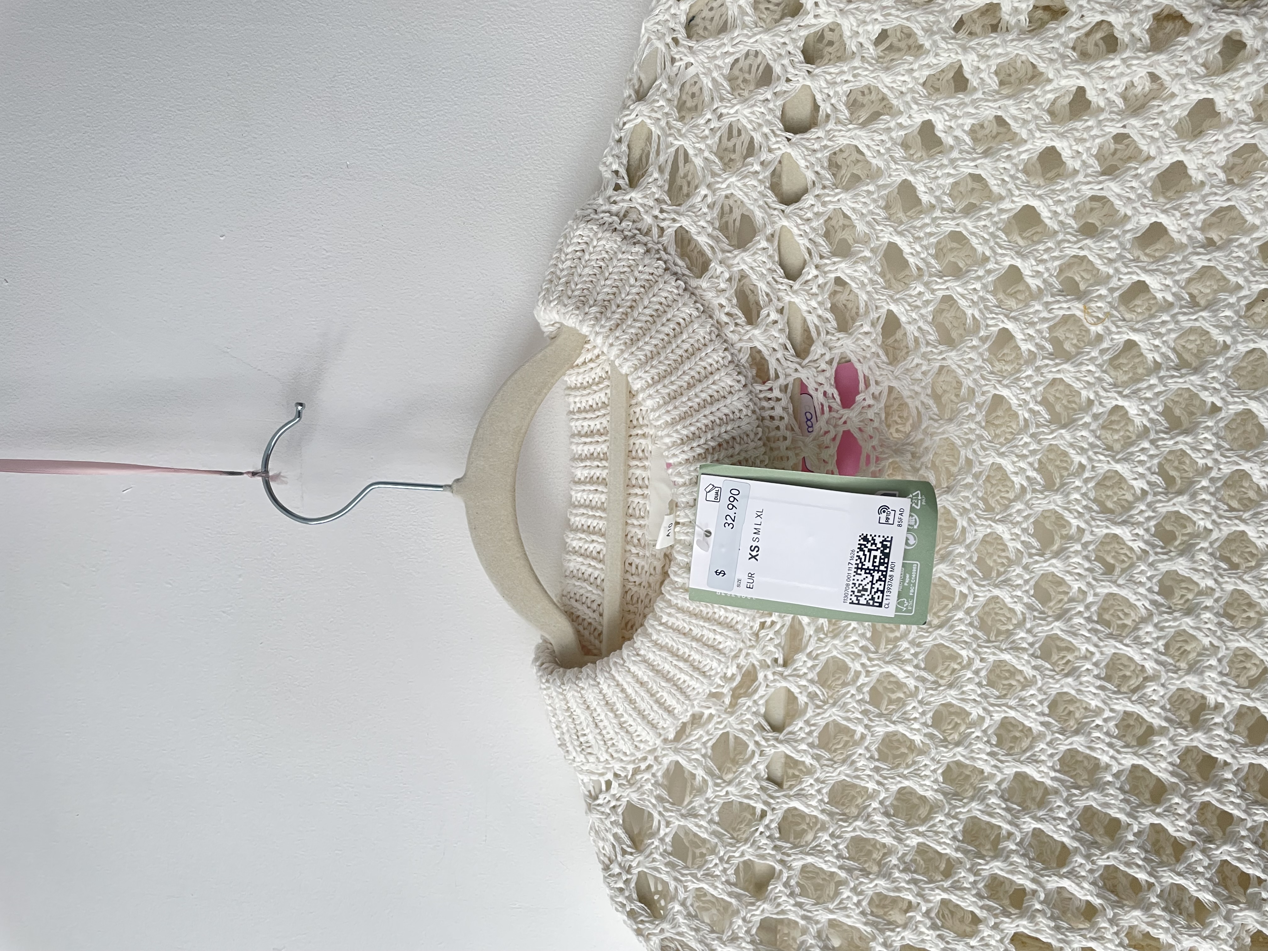 Sweater calado blanco. Talla: XS grande 3