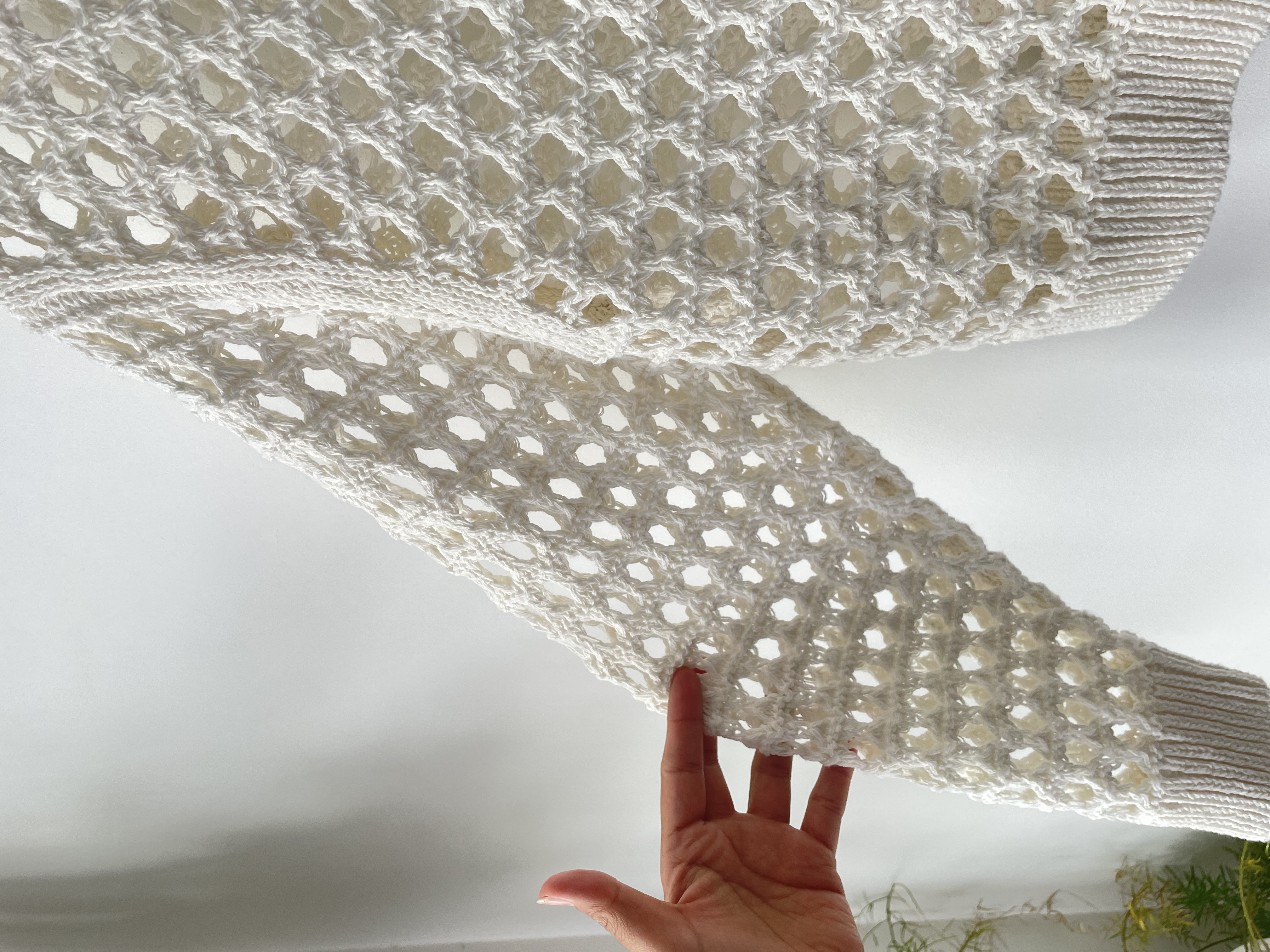 Sweater calado blanco. Talla: XS grande 4