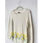 Sweater bordados. Talla: S  2