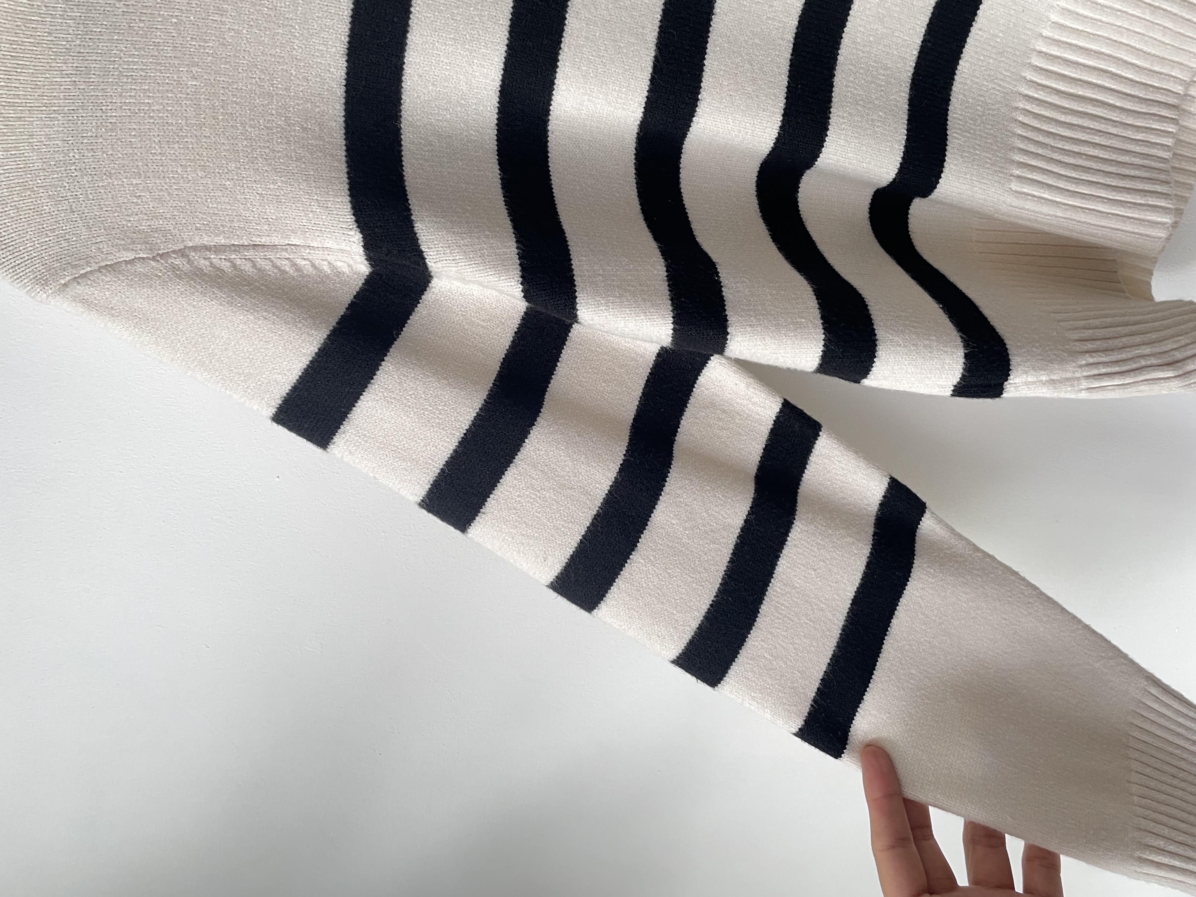 Sweater suave. Talla: M 3