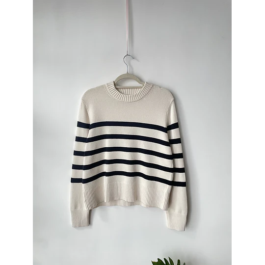 Sweater suave. Talla: M
