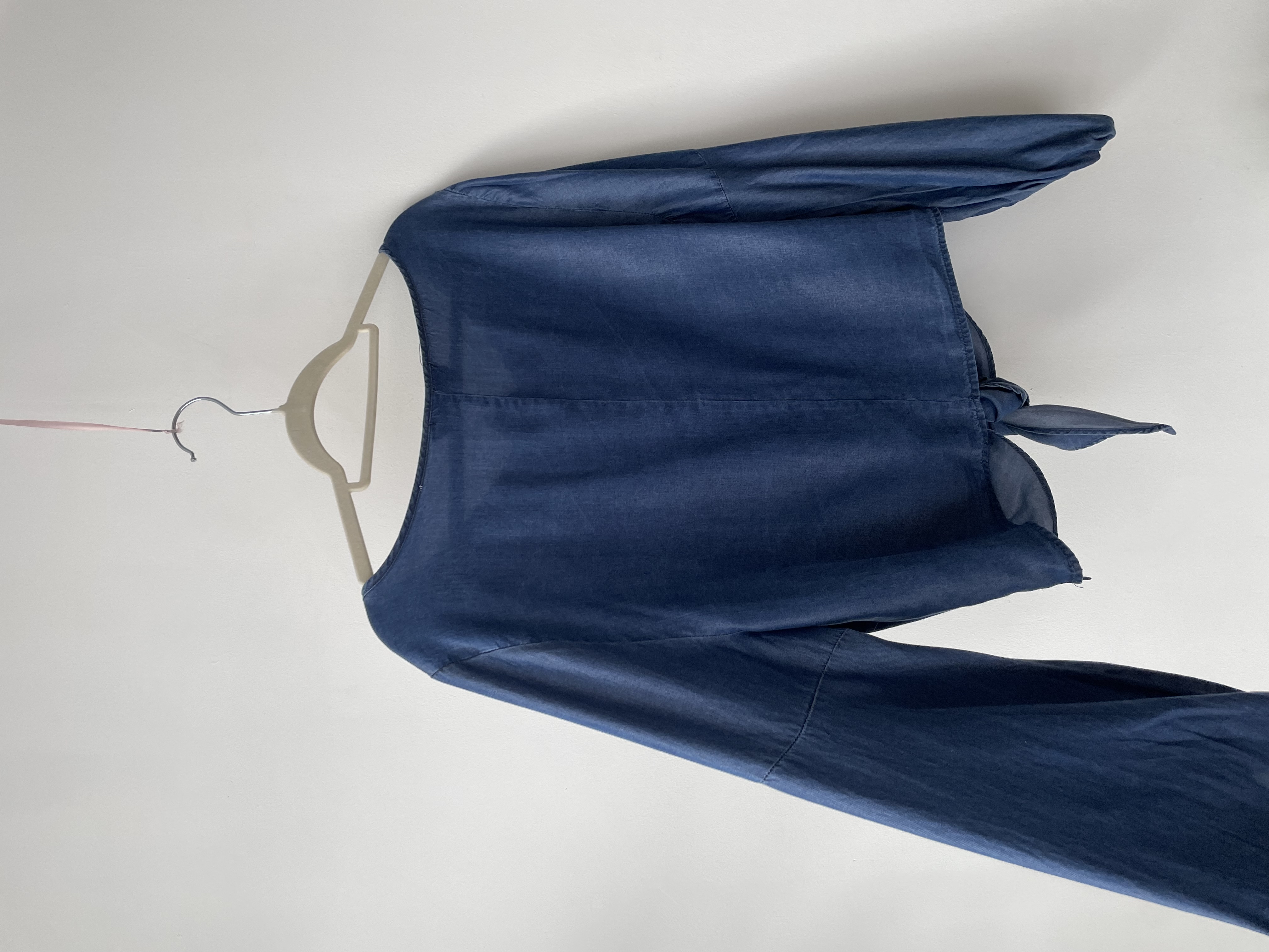 Blusa lazo. Talla: L 3