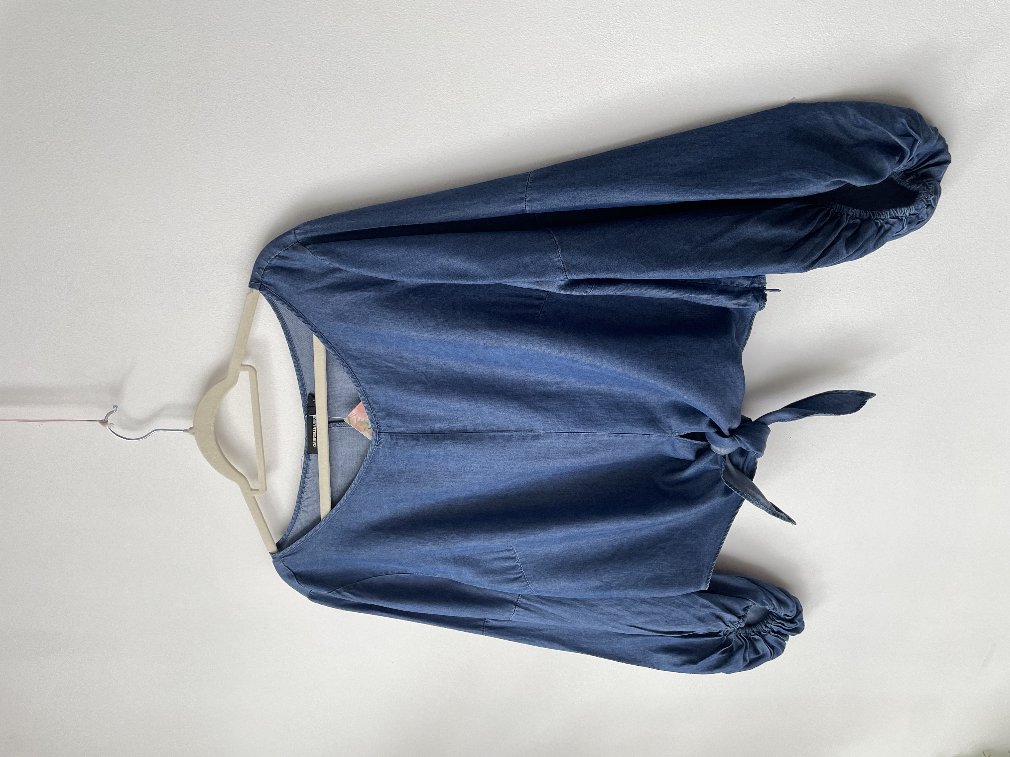 Blusa lazo. Talla: L 2